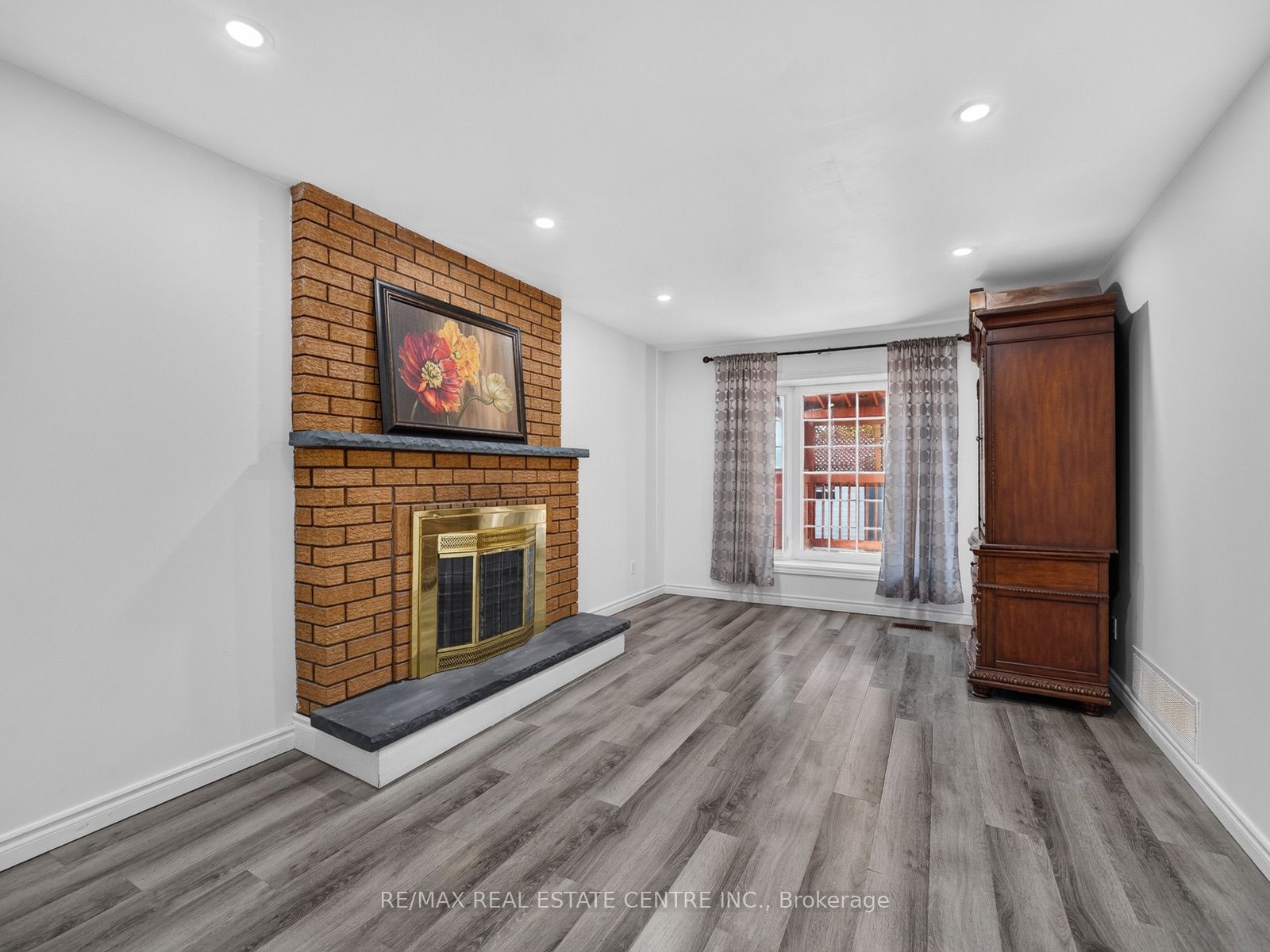 15 Hedgerow Avenue Property Photo 17