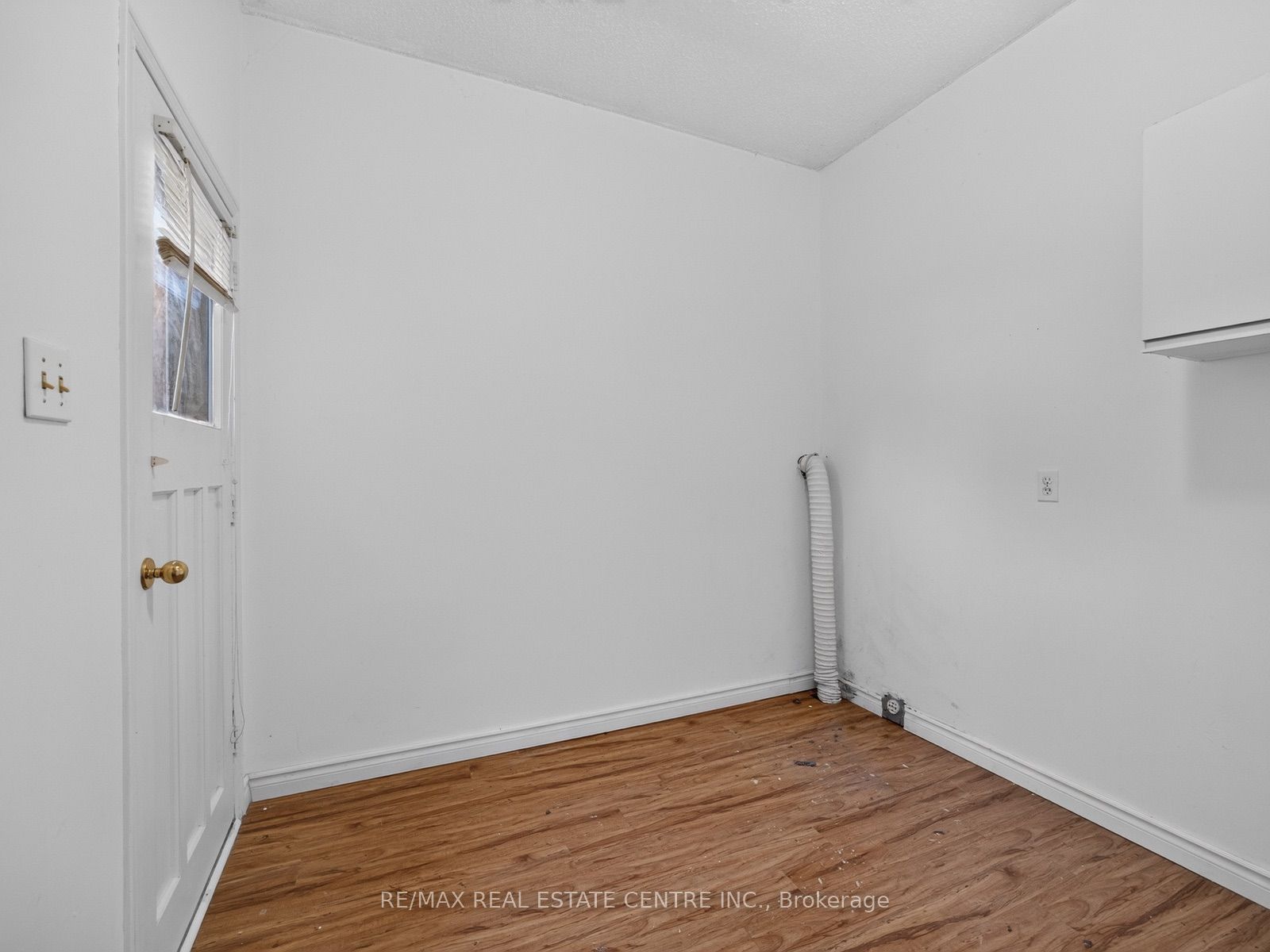 15 Hedgerow Avenue Property Photo 18