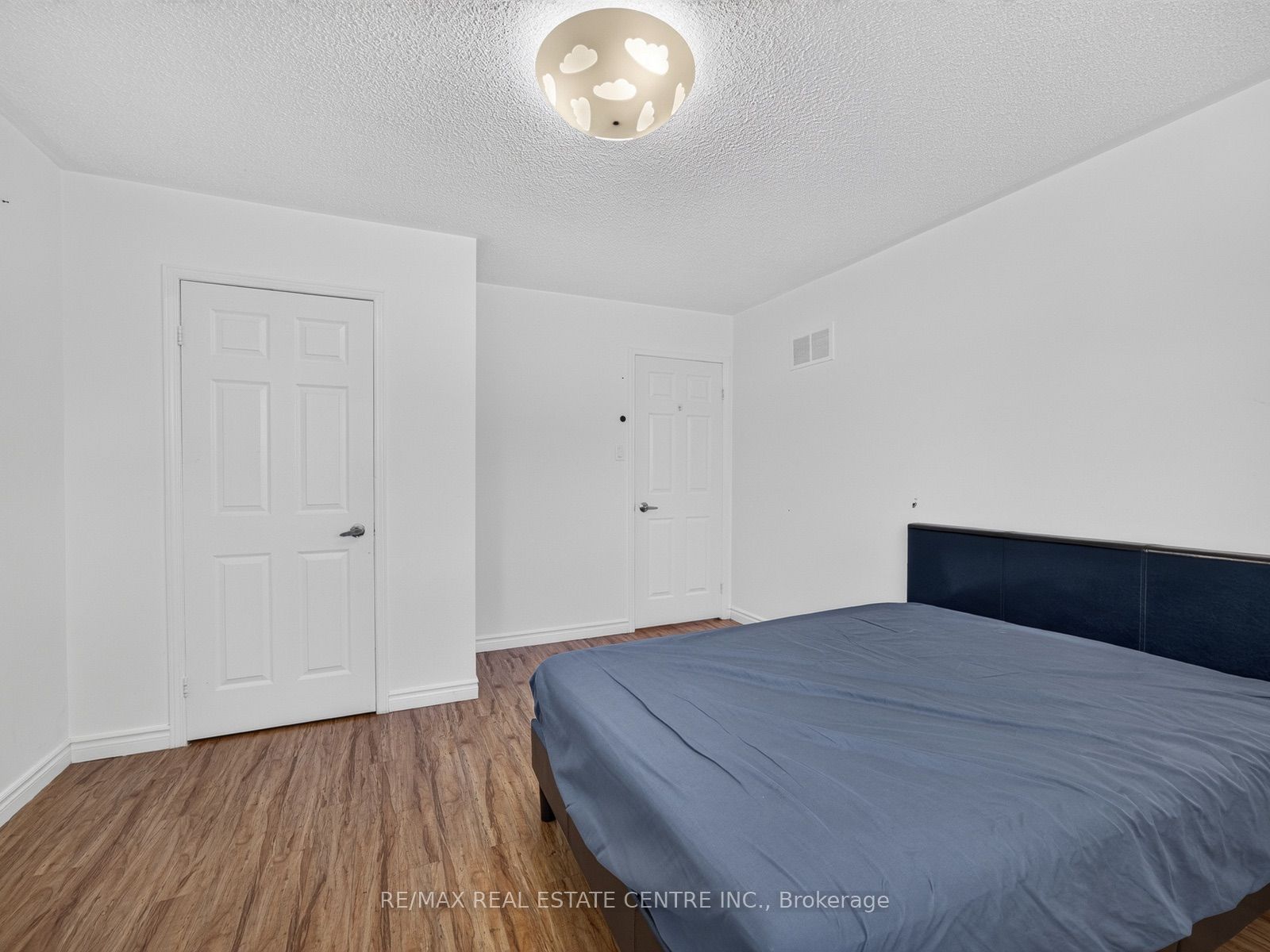 15 Hedgerow Avenue Property Photo 21