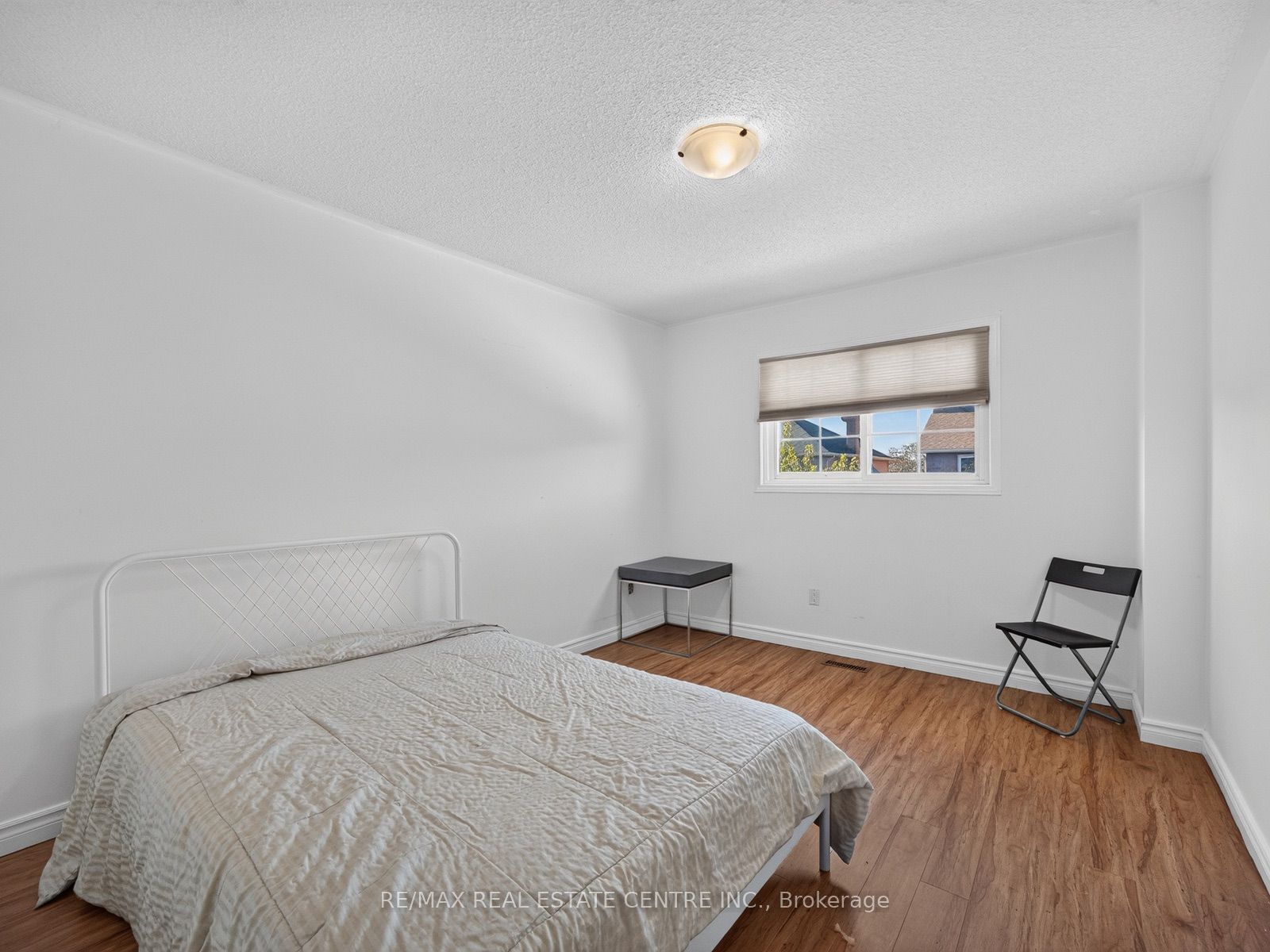 15 Hedgerow Avenue Property Photo 23