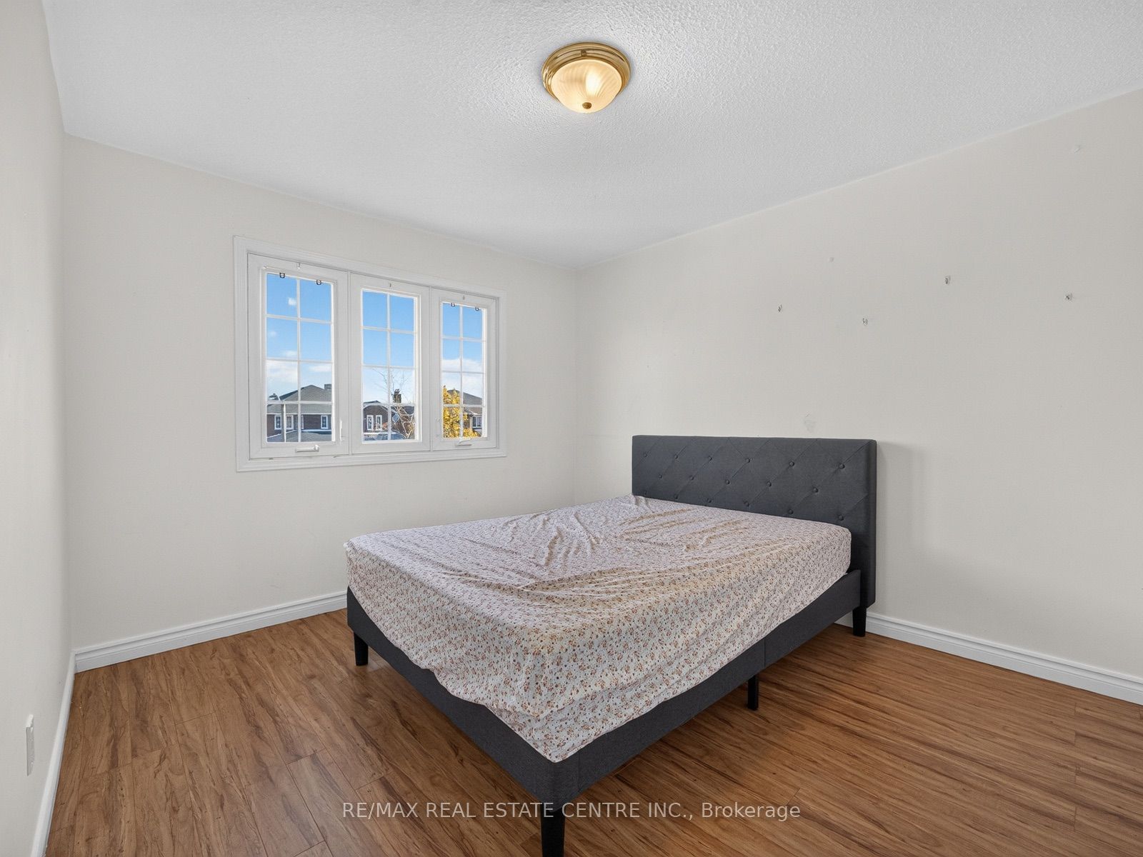 15 Hedgerow Avenue Property Photo 26