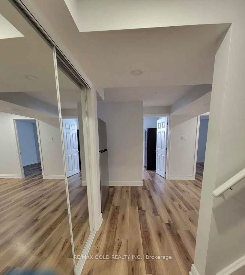 1466 Farmstead Drive Property Photo 8