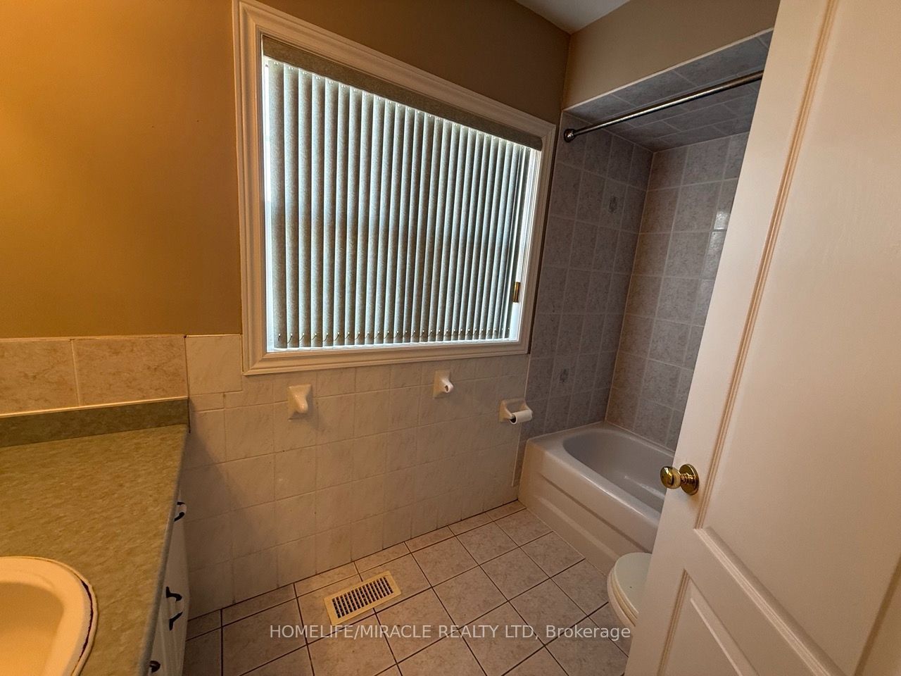 76 Jack Rabbit Crescent Property Photo 28