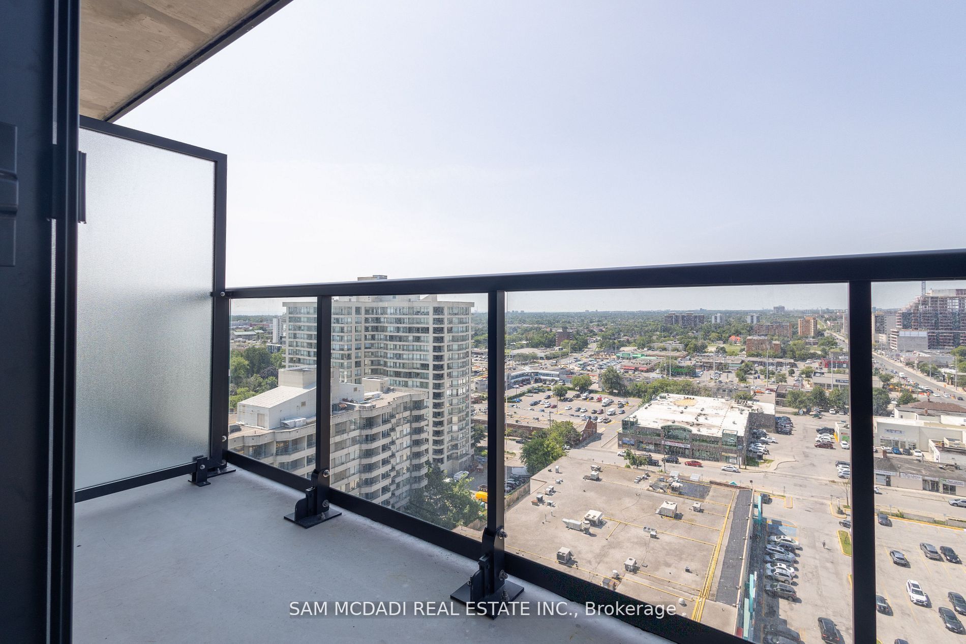 86 Dundas Street E 1517 Property Photo 4