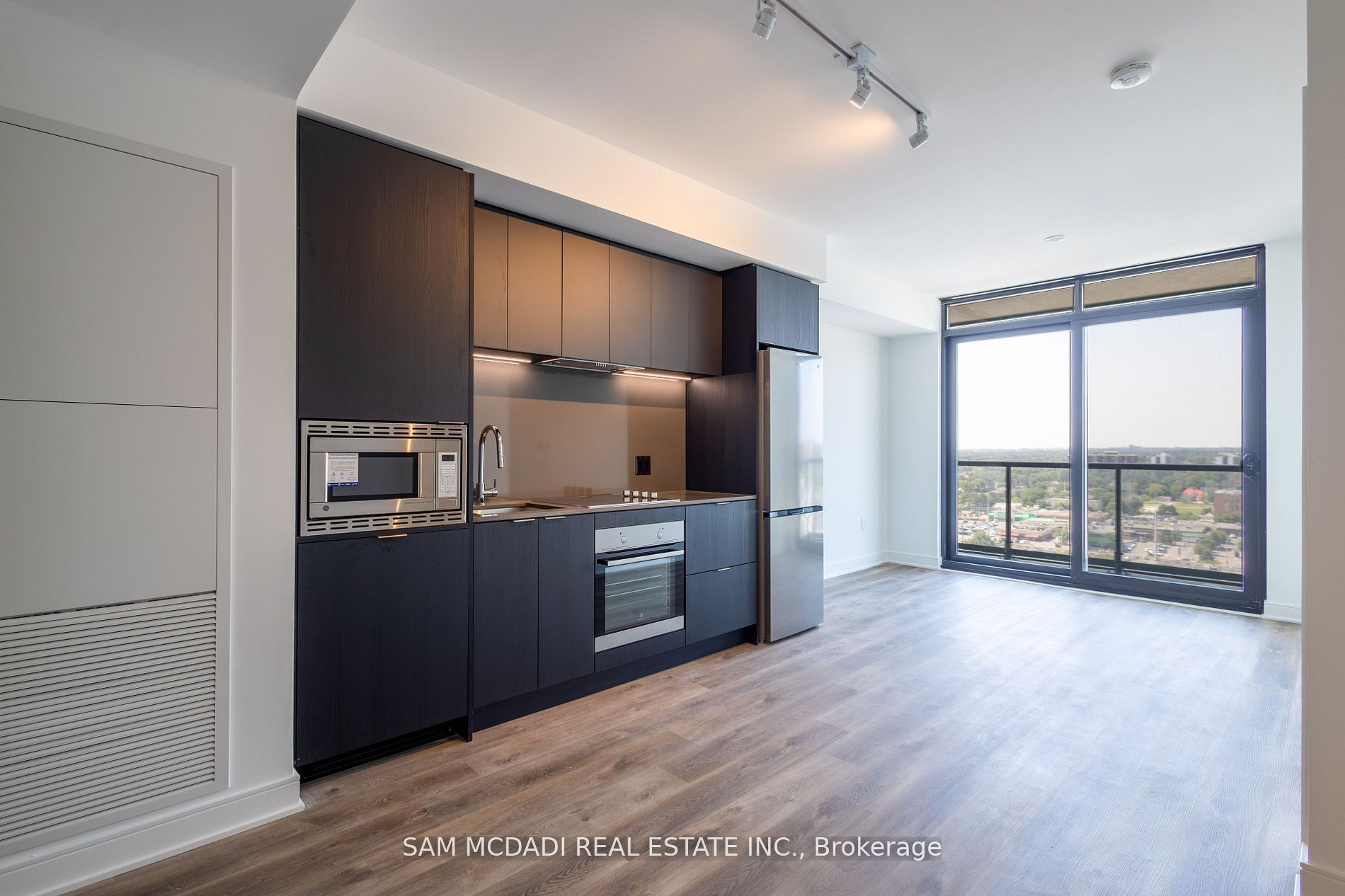 86 Dundas Street E 1517 Property Photo 6