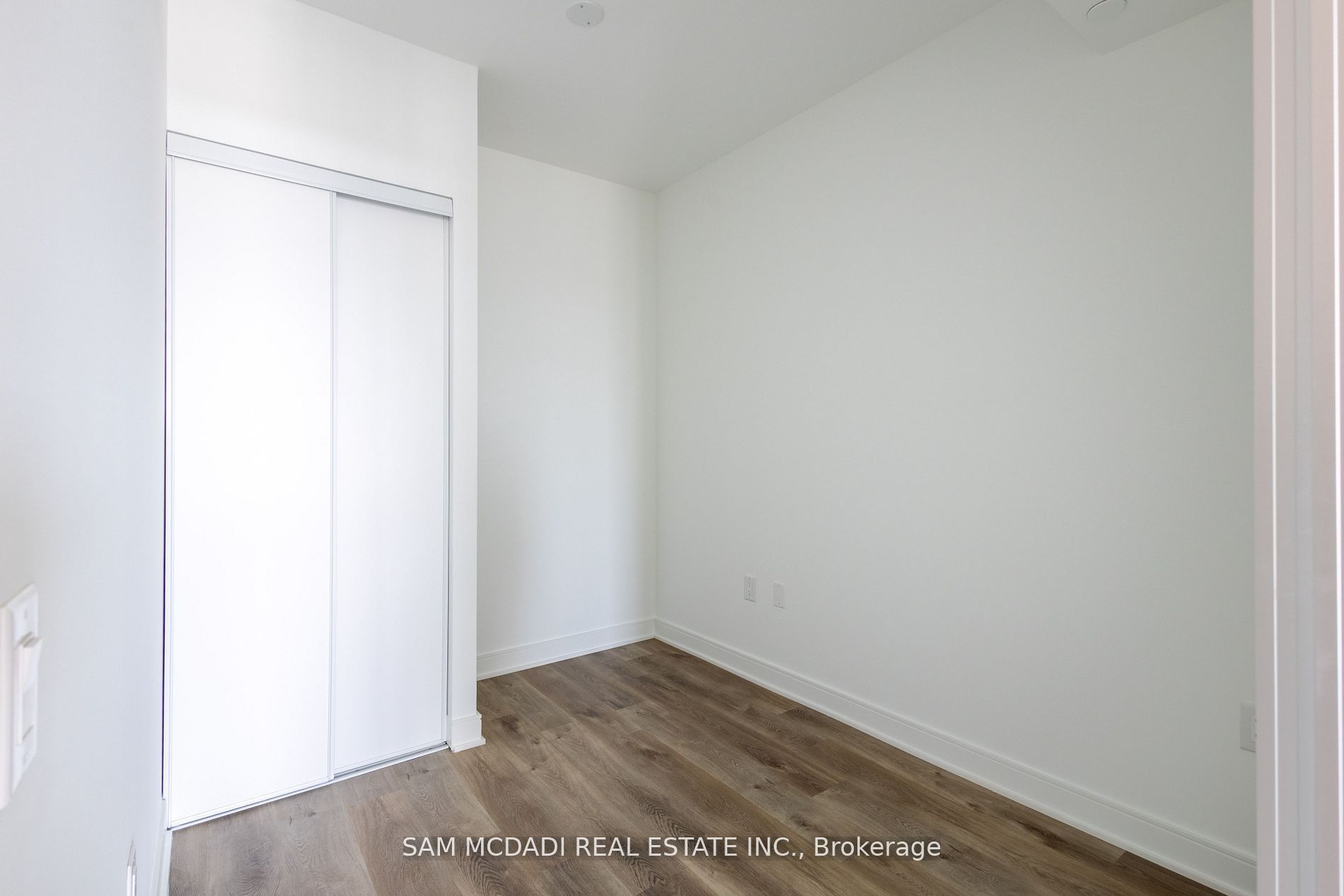 86 Dundas Street E 1517 Property Photo 9
