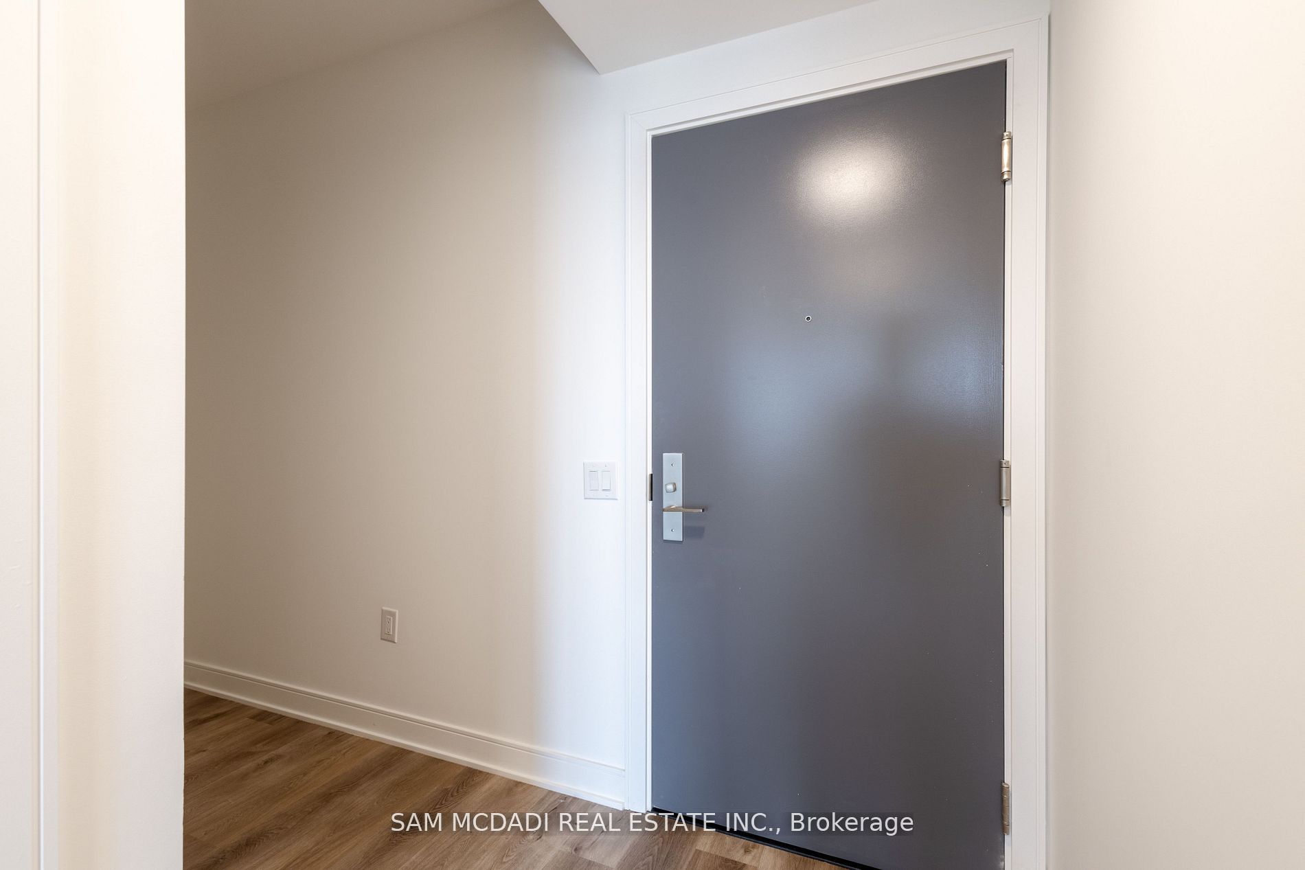 86 Dundas Street E 1517 Property Photo 14