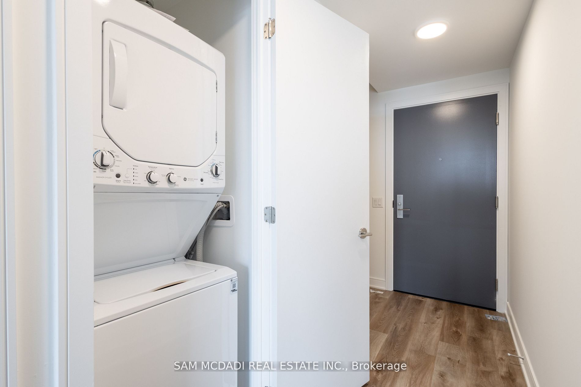 86 Dundas Street E 1517 Property Photo 18