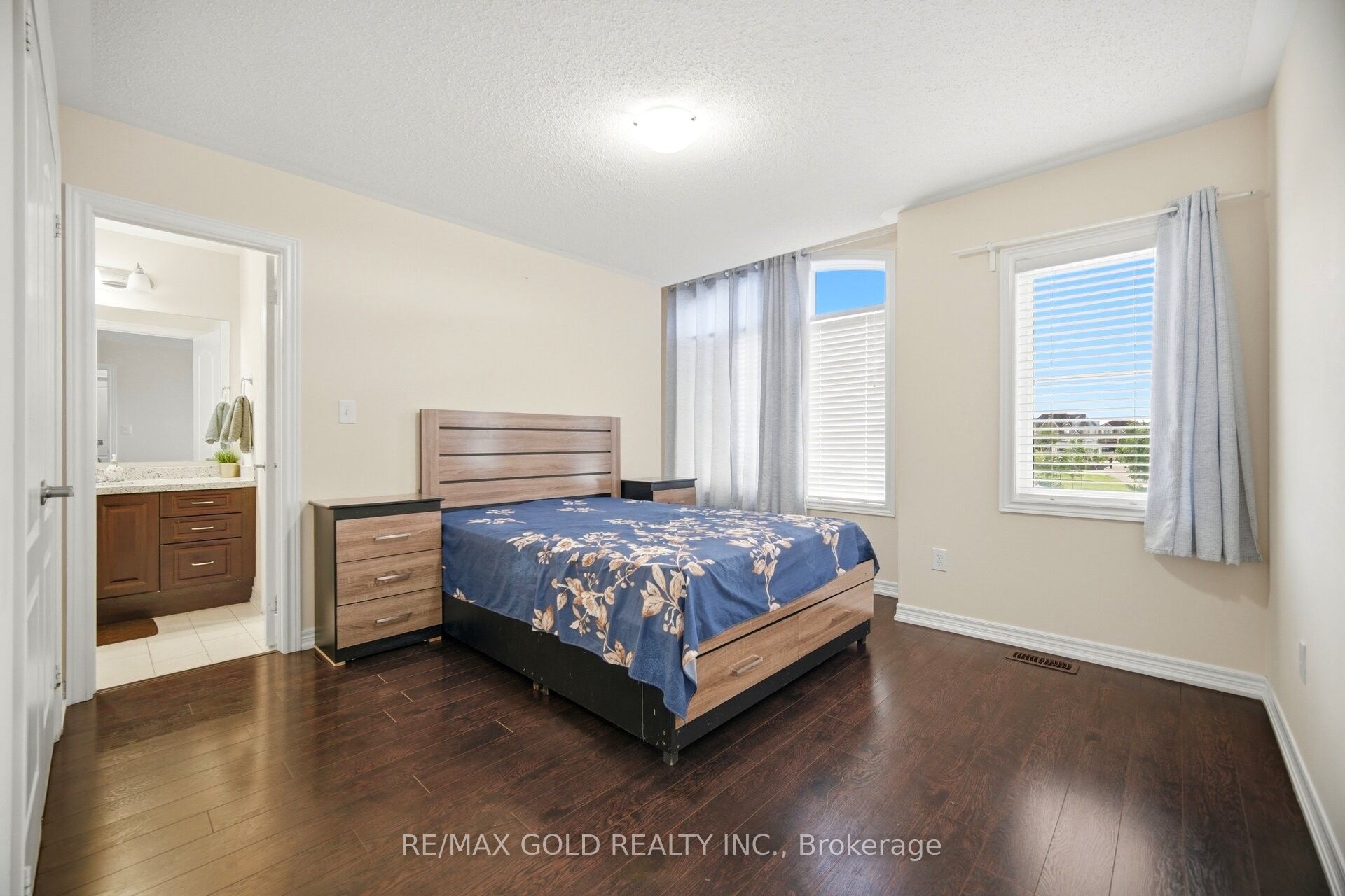 49 Squire Ellis Drive Property Photo 33