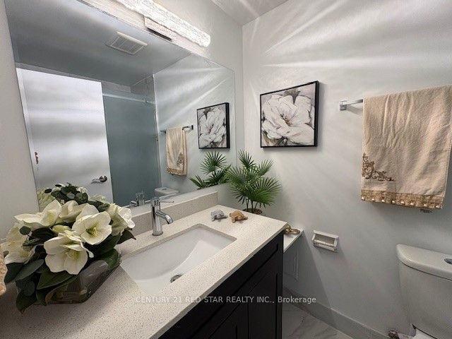3695 Kaneff Crescent 107 Property Photo 12