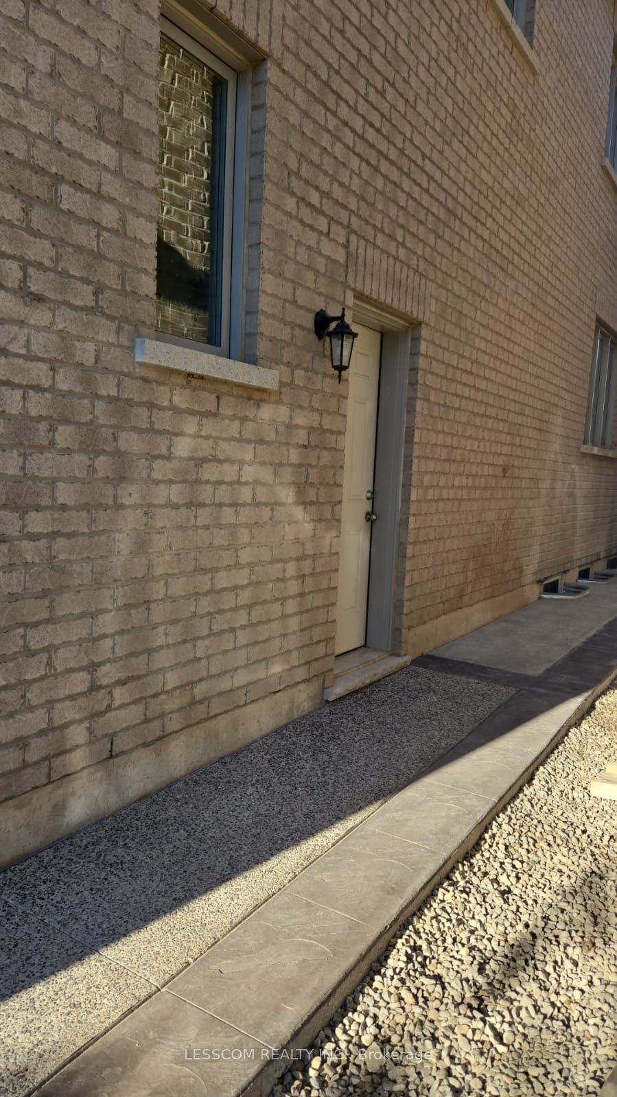 648 Boyd Lane Bsmt. Property Photo 2