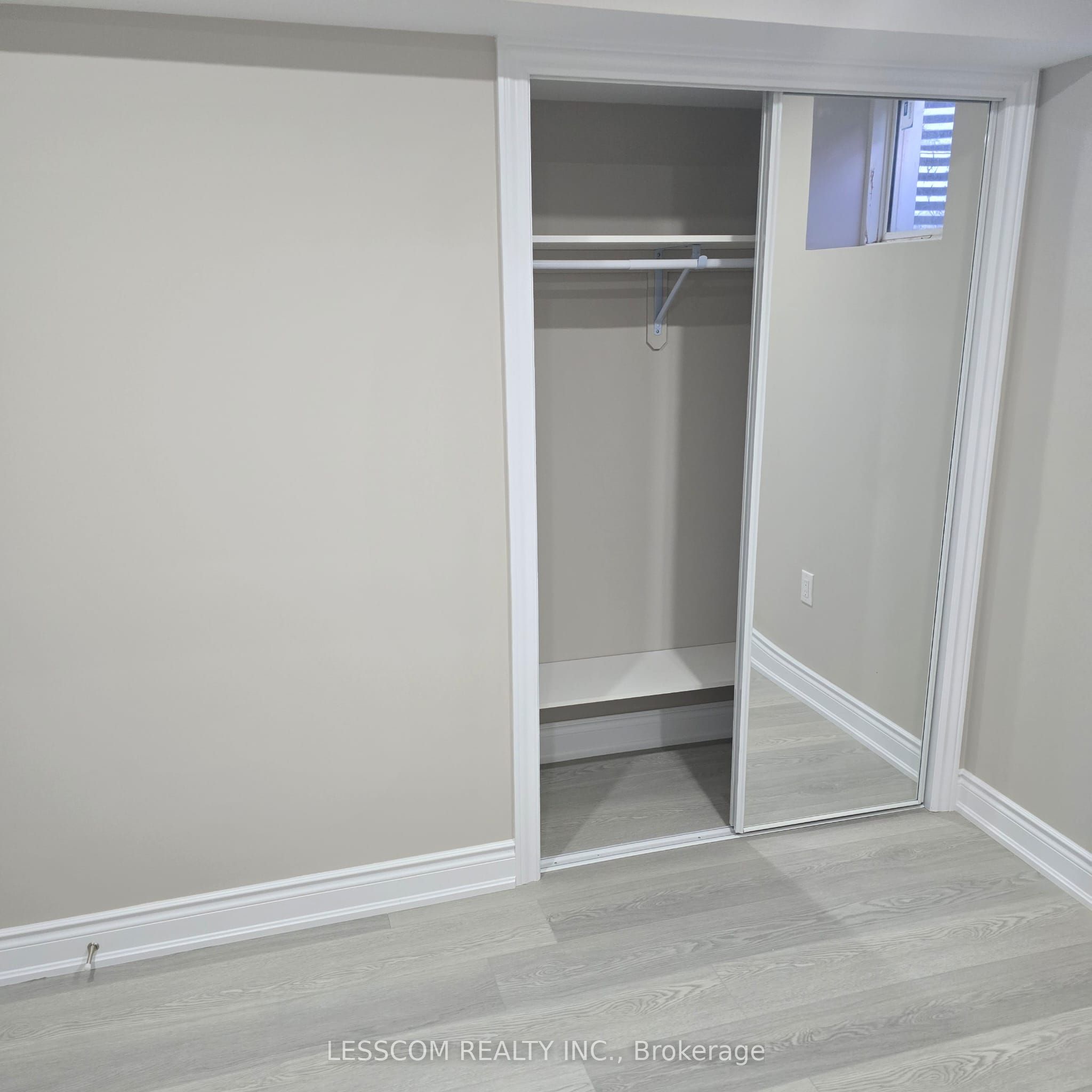 648 Boyd Lane Bsmt. Property Photo 9