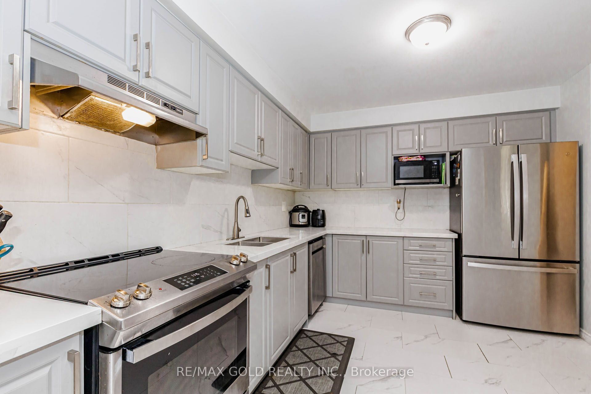 83 Wickstead Court Property Photo 10