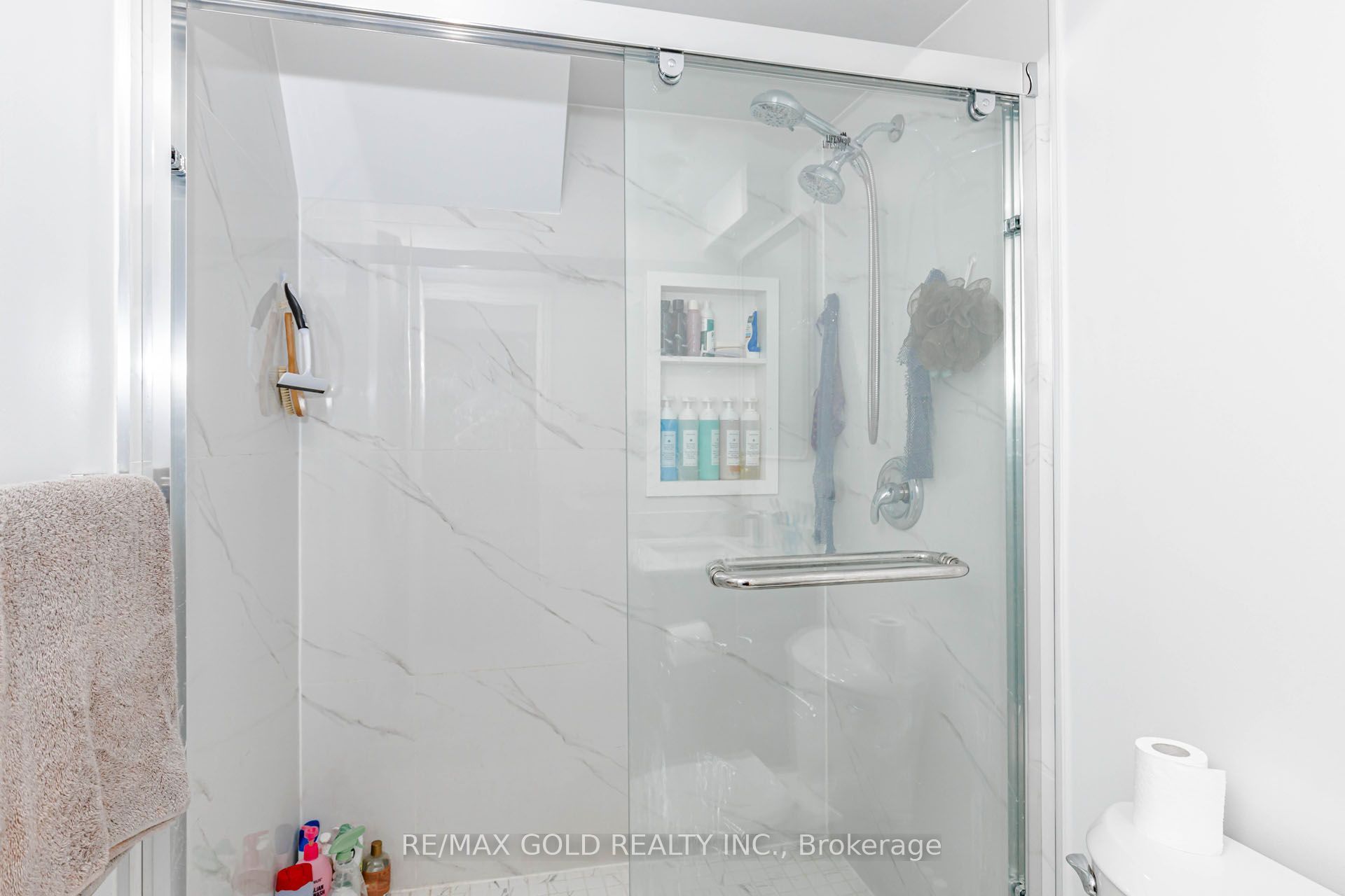 83 Wickstead Court Property Photo 40