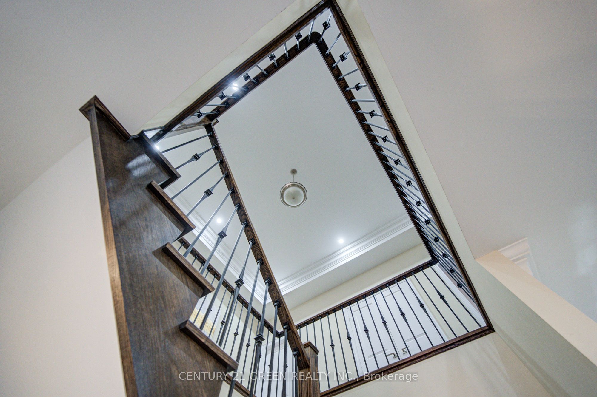 6 Hackwood Heights Property Photo 16