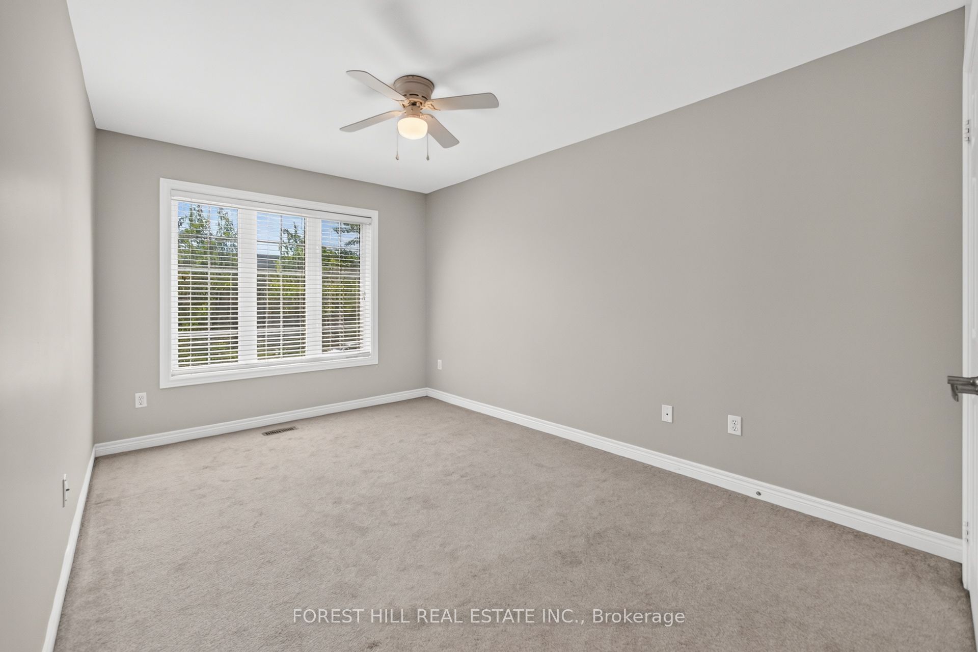 3549 Eglinton Avenue W Property Photo 18