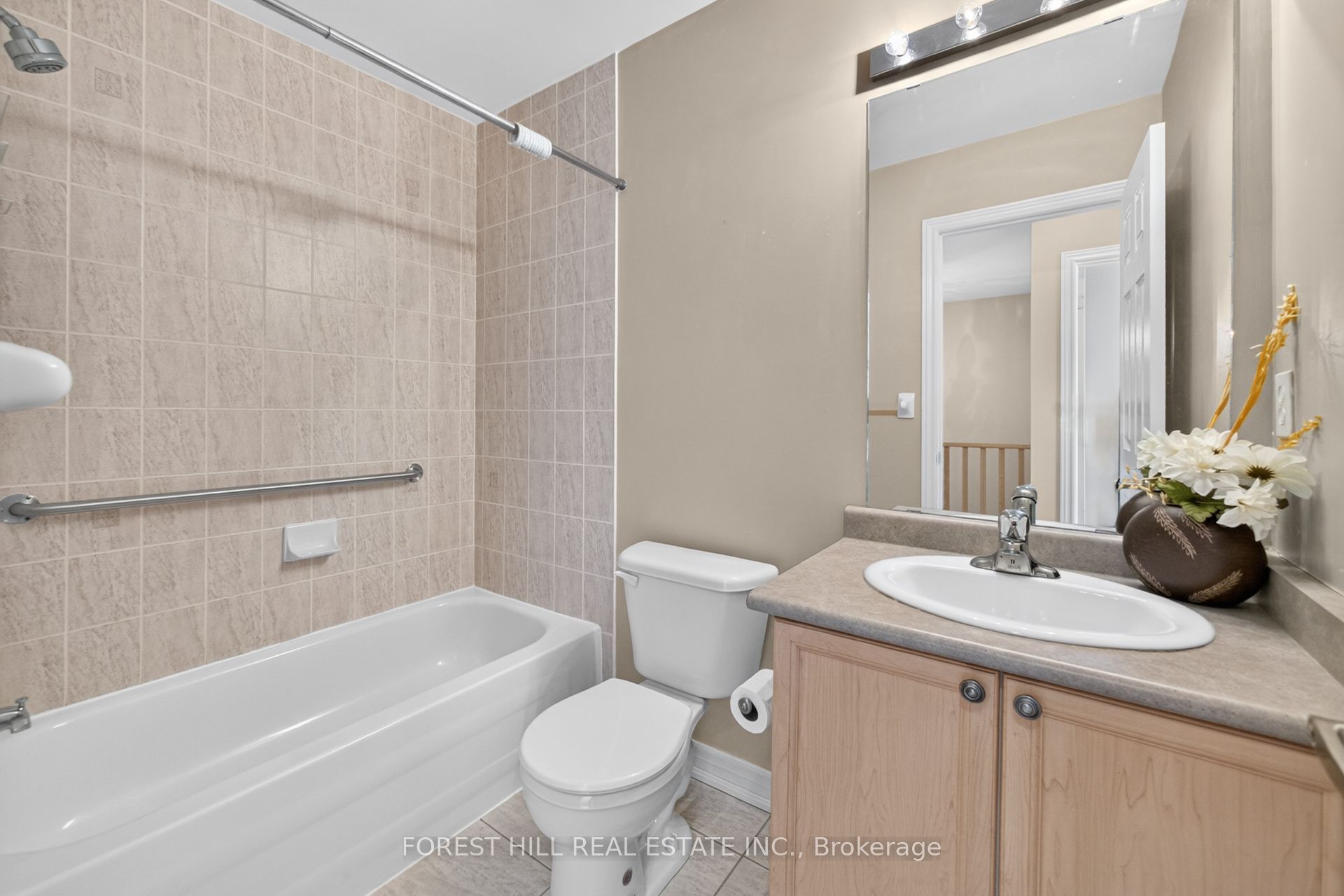 3549 Eglinton Avenue W Property Photo 21