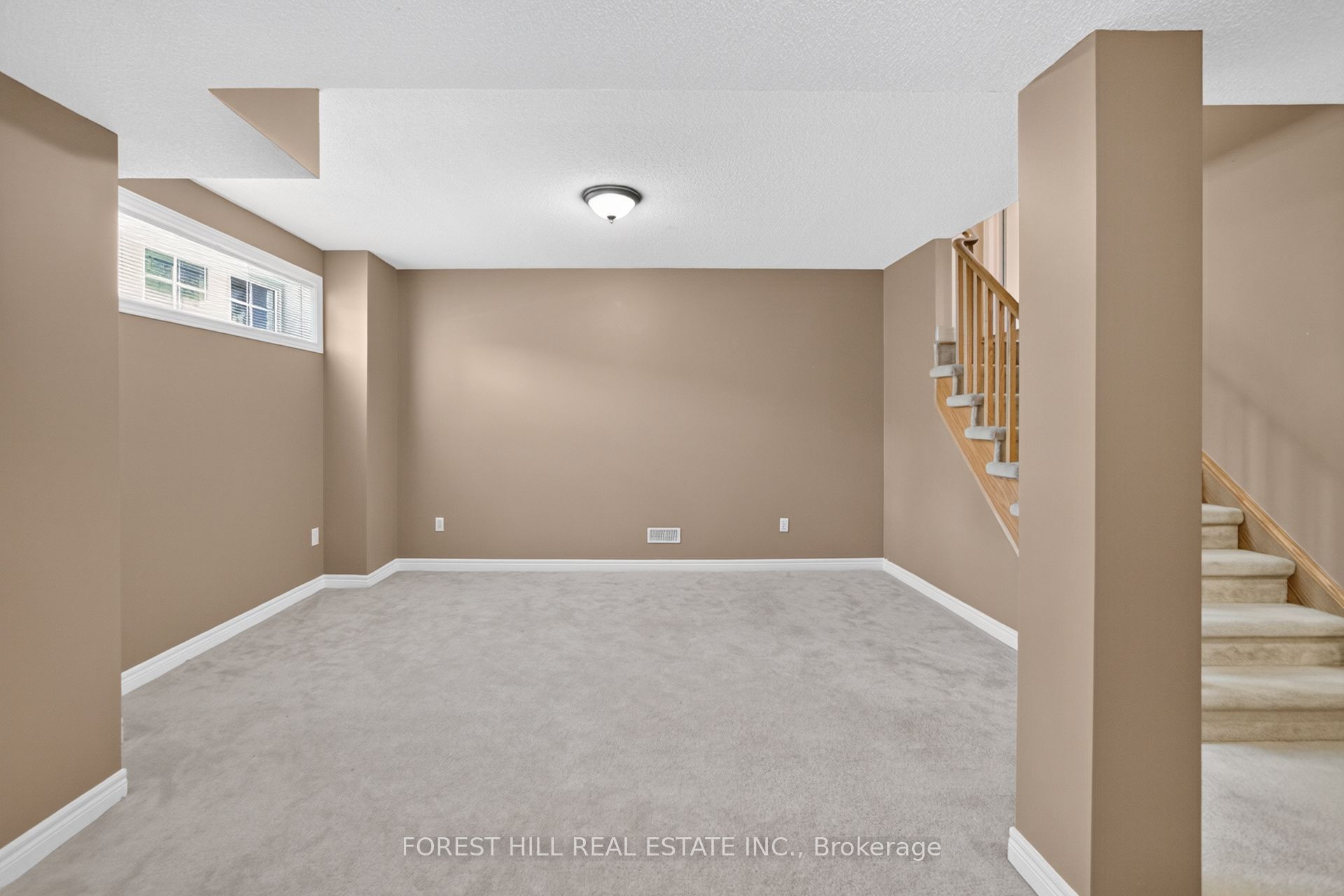 3549 Eglinton Avenue W Property Photo 23