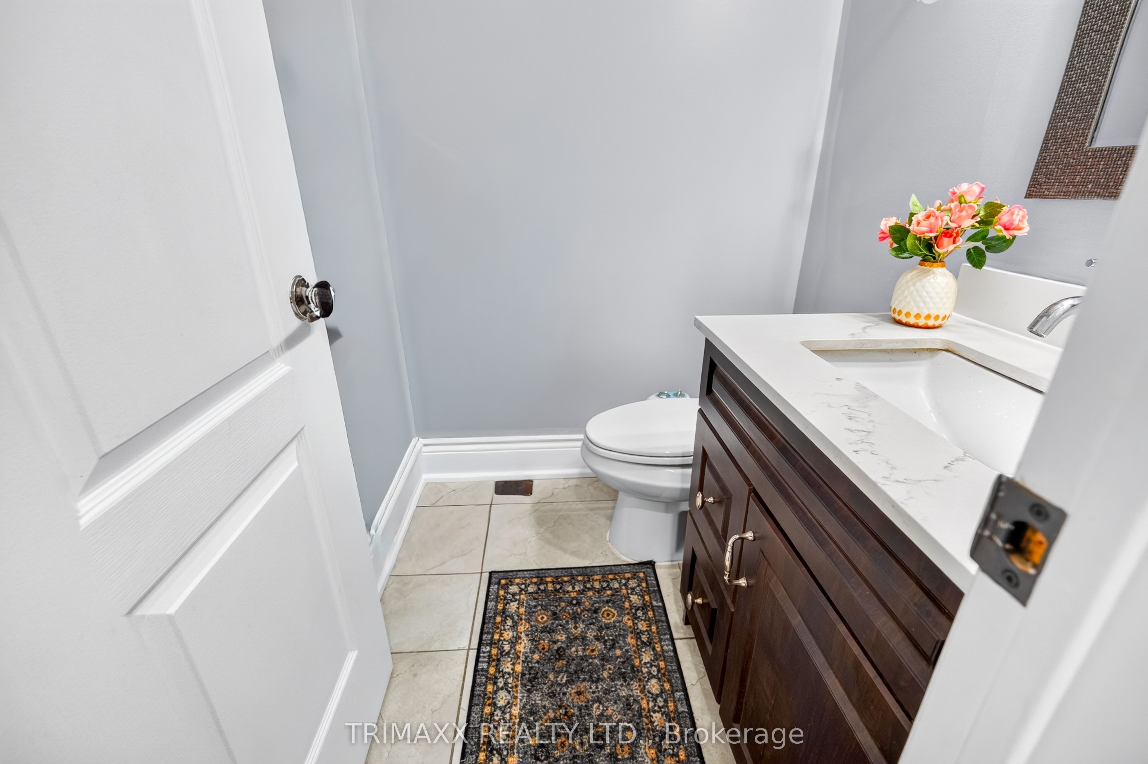 19 Leopard Gate Property Photo 13