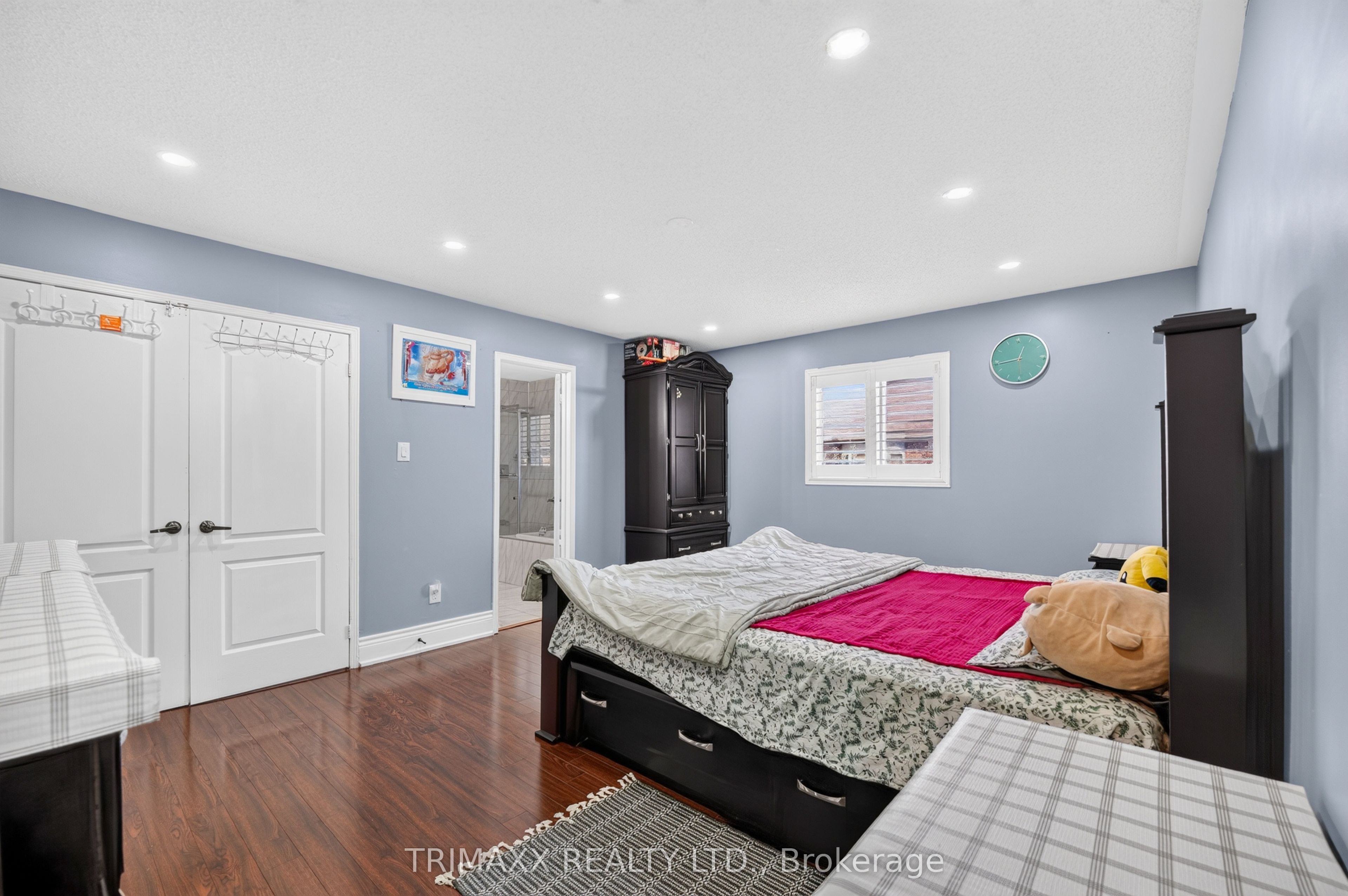 19 Leopard Gate Property Photo 22