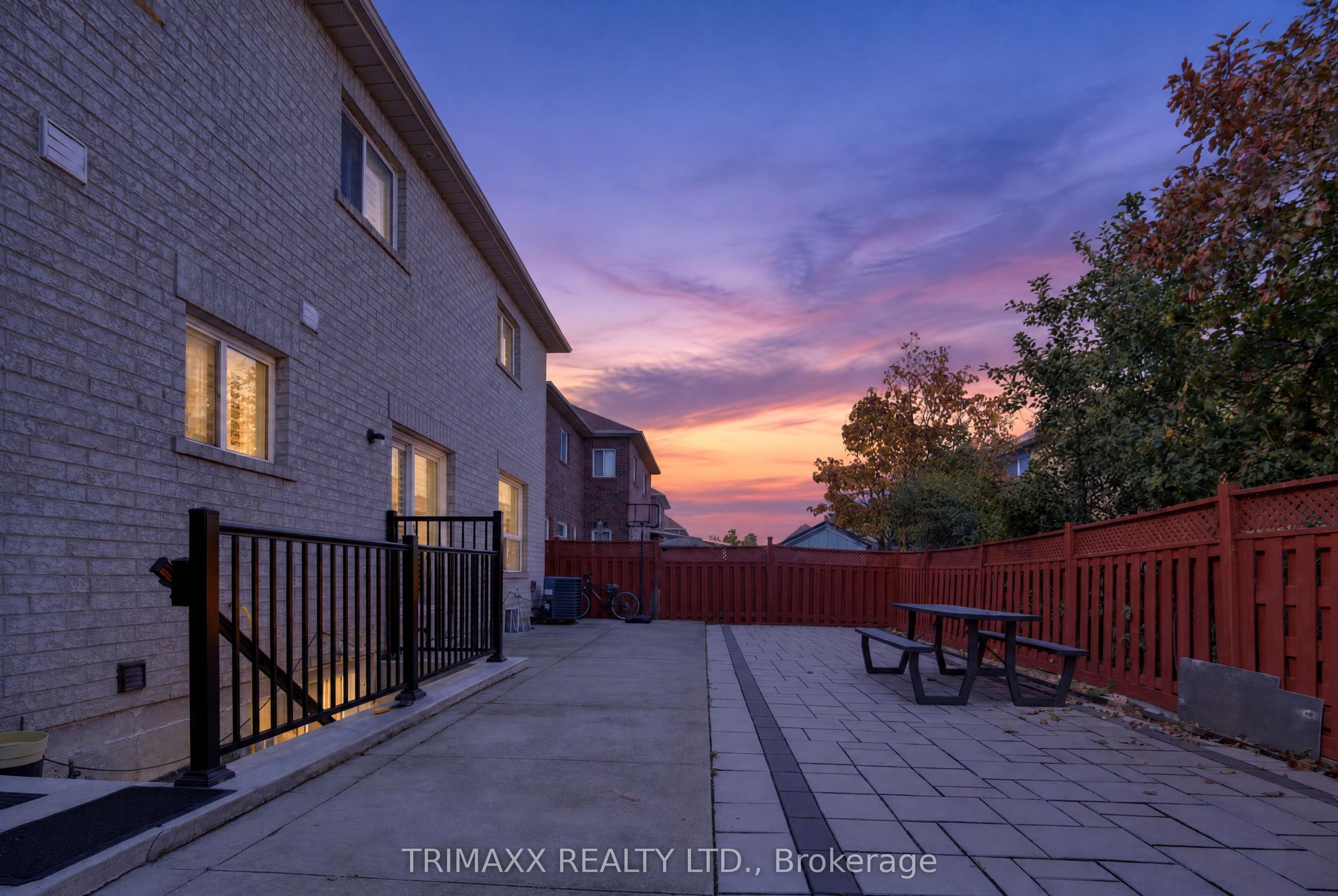 19 Leopard Gate Property Photo 47
