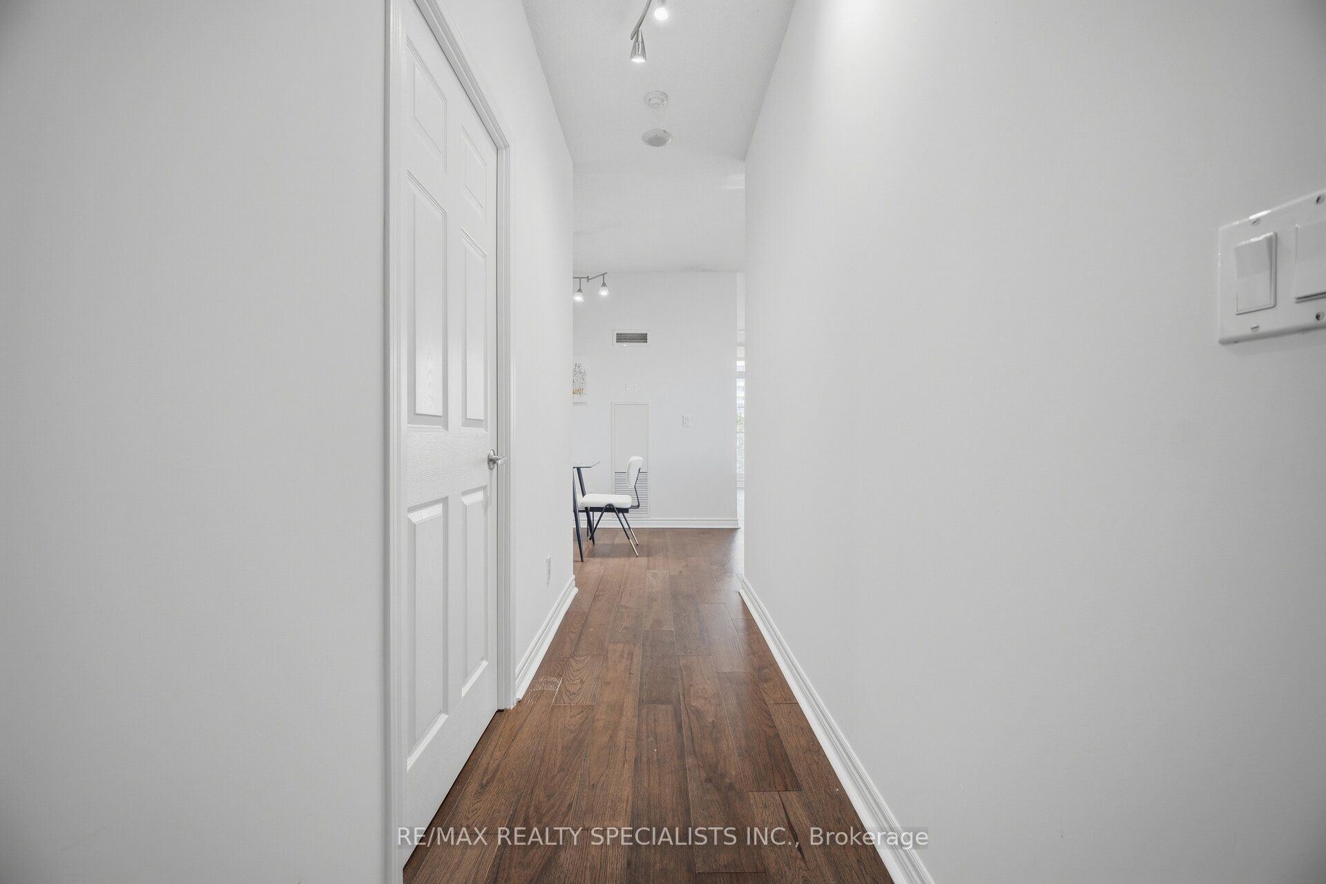 388 Prince Of Wales Drive 406 Property Photo 8