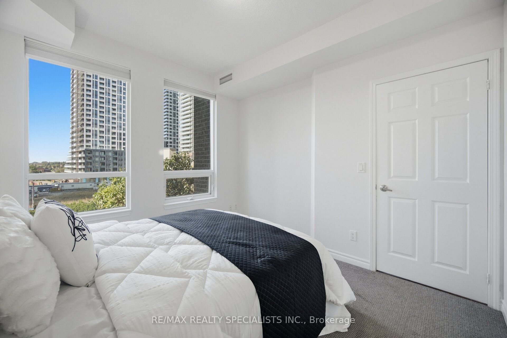 388 Prince Of Wales Drive 406 Property Photo 22