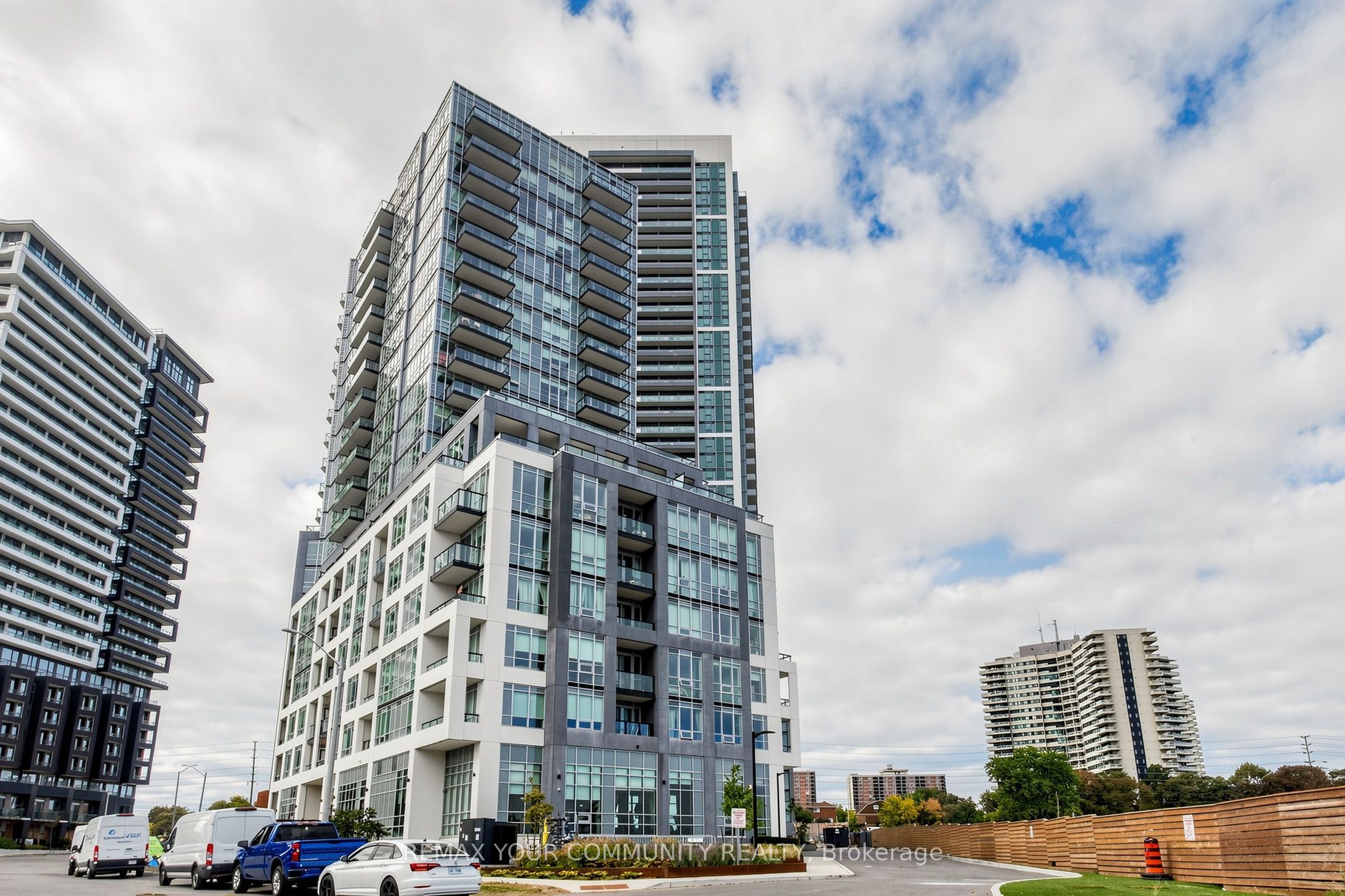 209 Steeles Avenue W 3604 Property Photo 1
