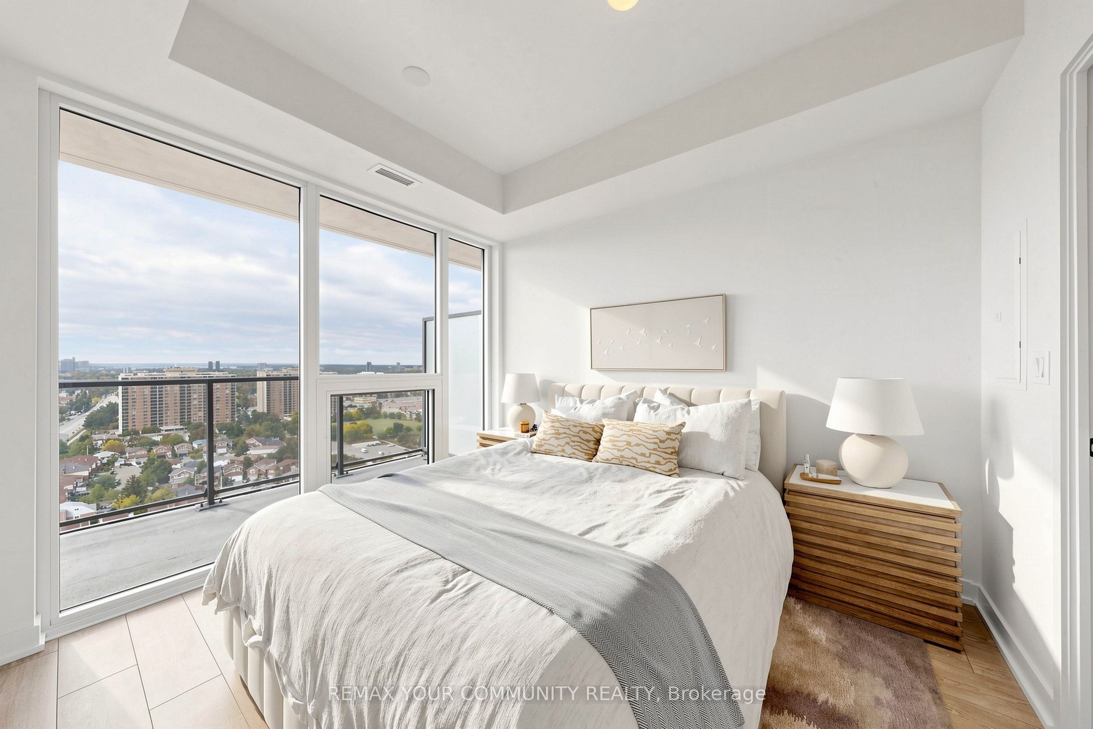 209 Steeles Avenue W 3604 Property Photo 13