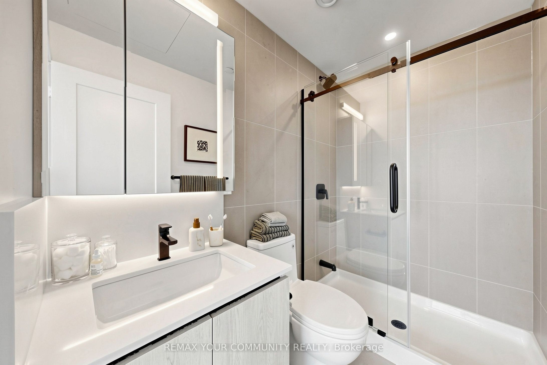 209 Steeles Avenue W 3604 Property Photo 16