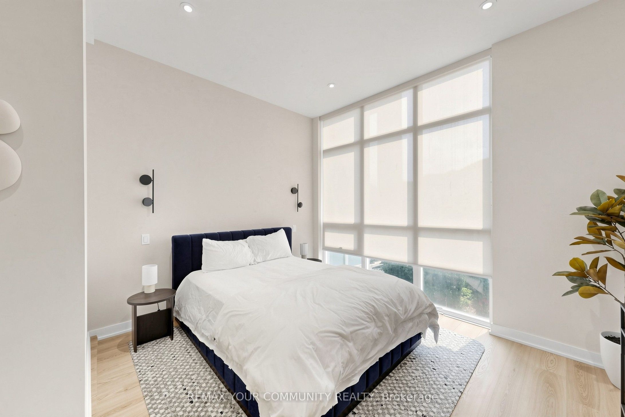 209 Steeles Avenue W 3604 Property Photo 35