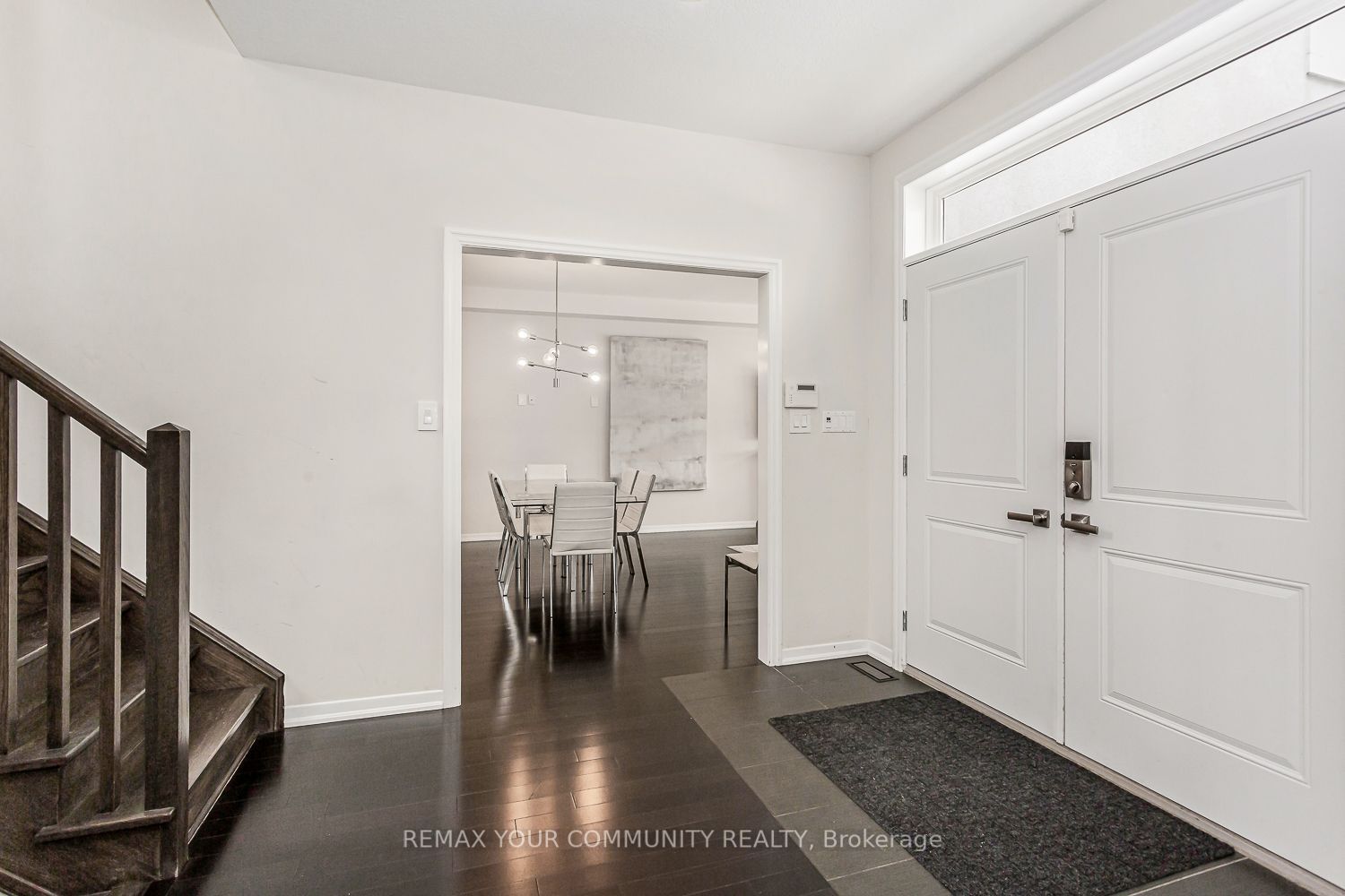 338 Woodale Avenue Property Photo 4
