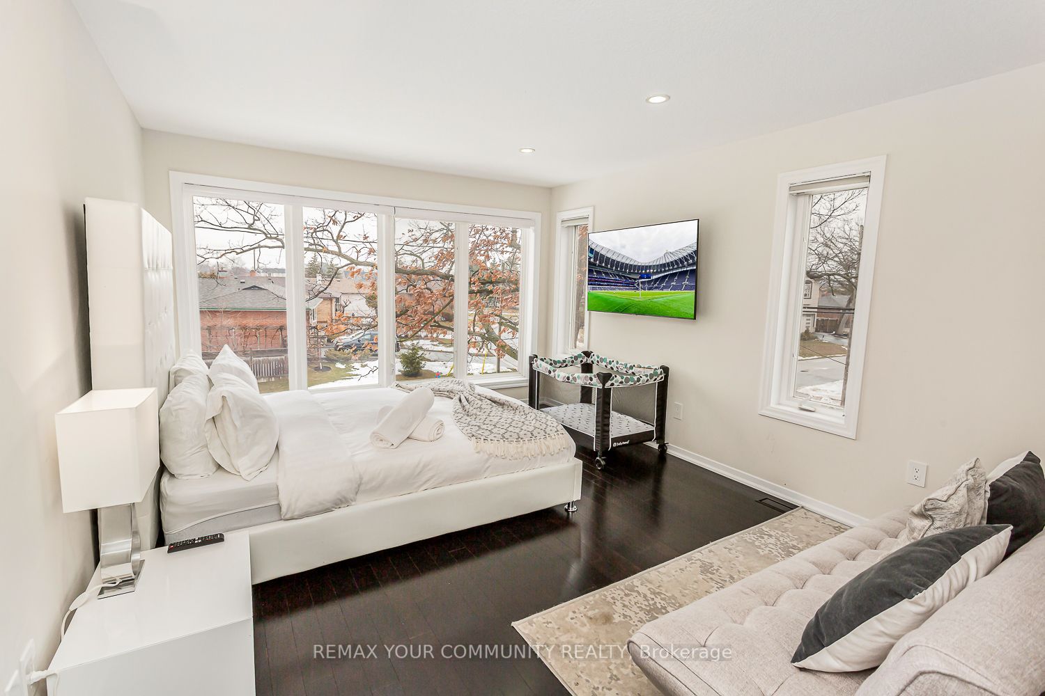 338 Woodale Avenue Property Photo 20