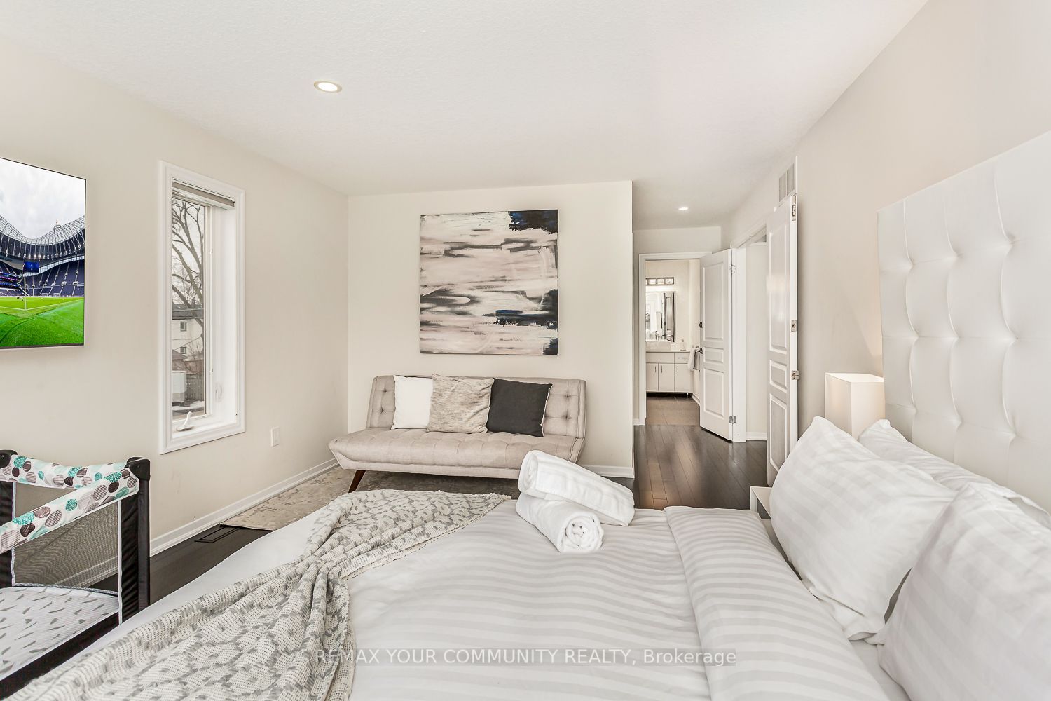 338 Woodale Avenue Property Photo 22