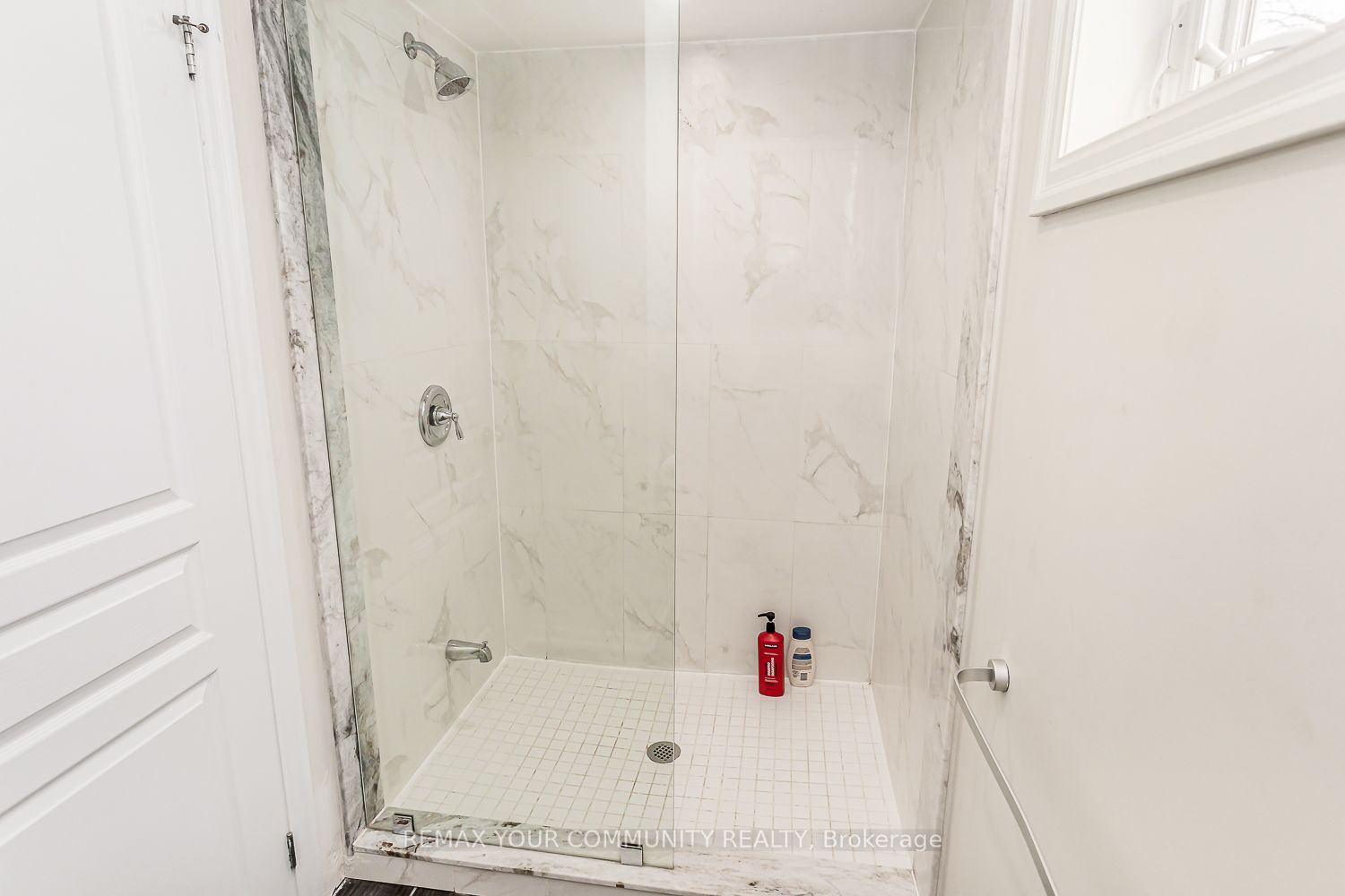 338 Woodale Avenue Property Photo 33