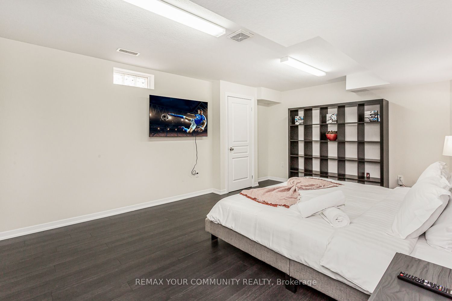 338 Woodale Avenue Property Photo 36