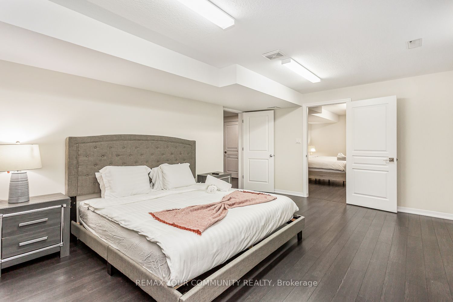 338 Woodale Avenue Property Photo 37