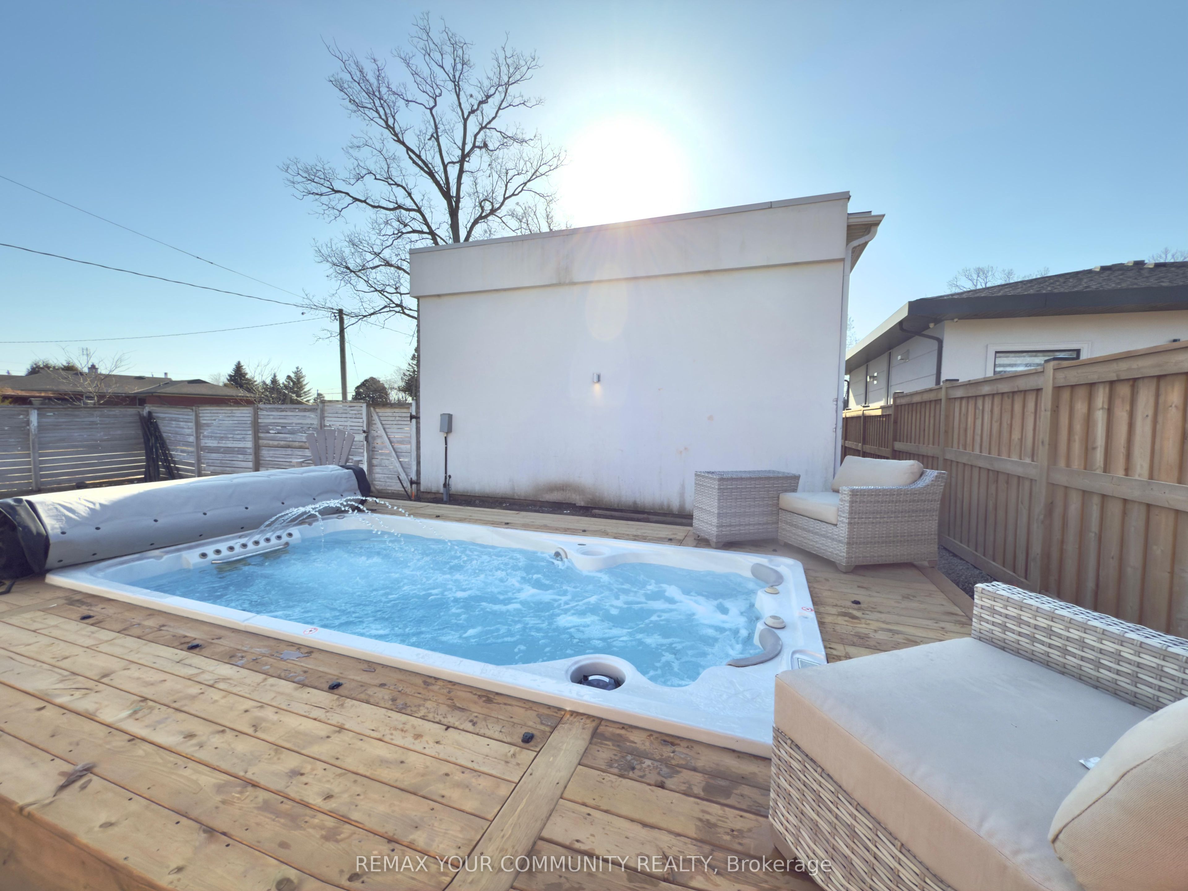 338 Woodale Avenue Property Photo 46