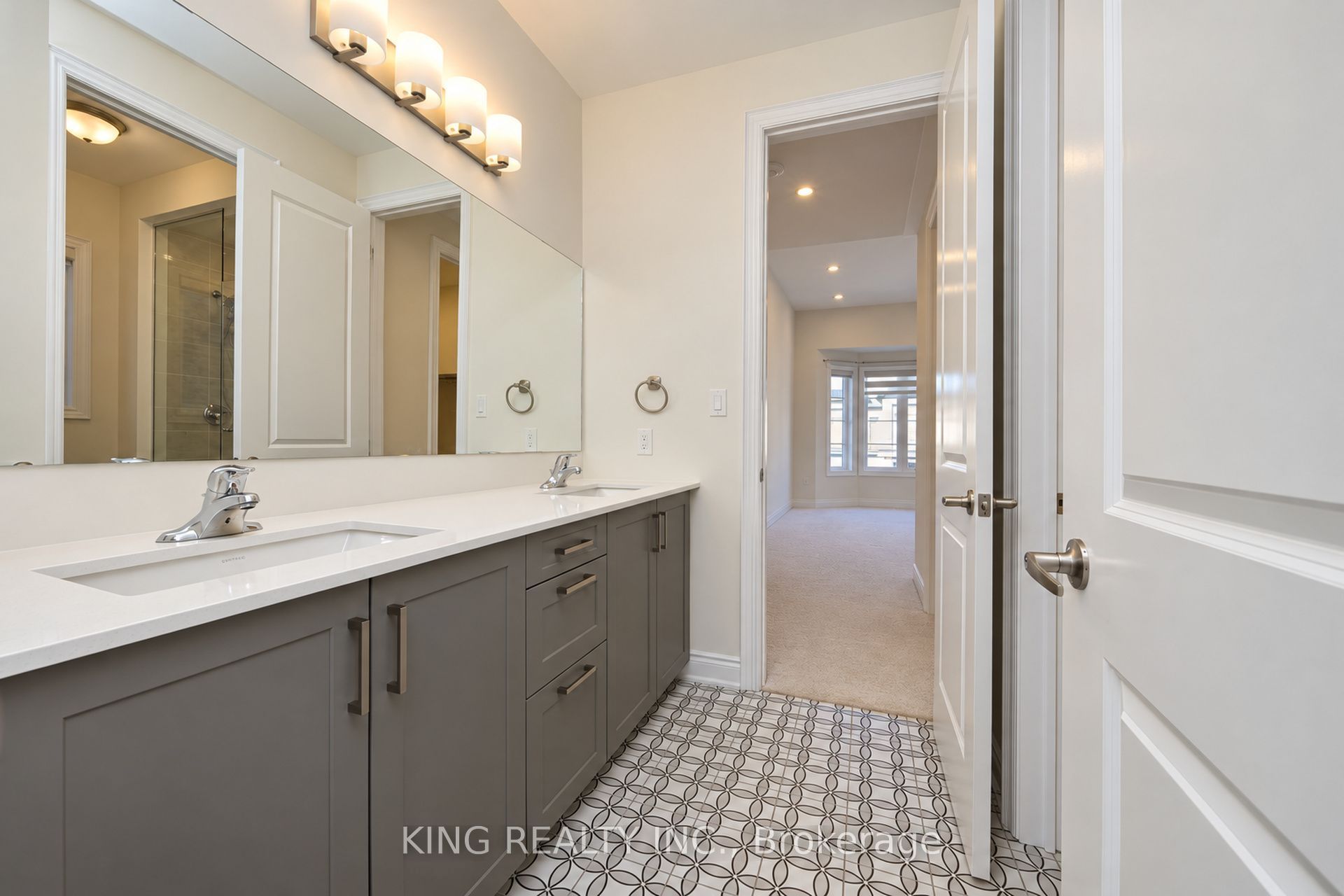2359 Irene Crescent Property Photo 25