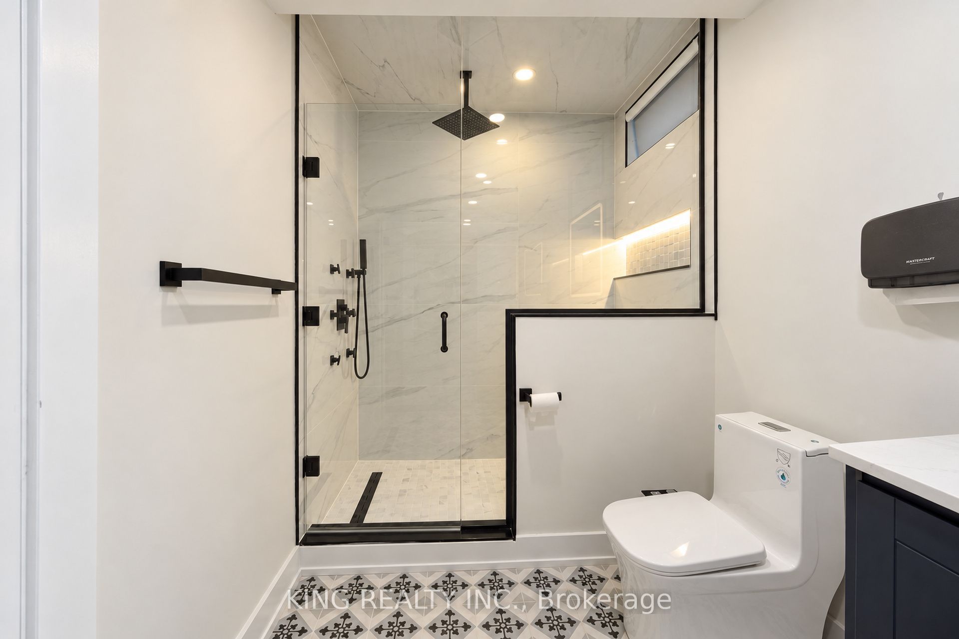 2359 Irene Crescent Property Photo 43