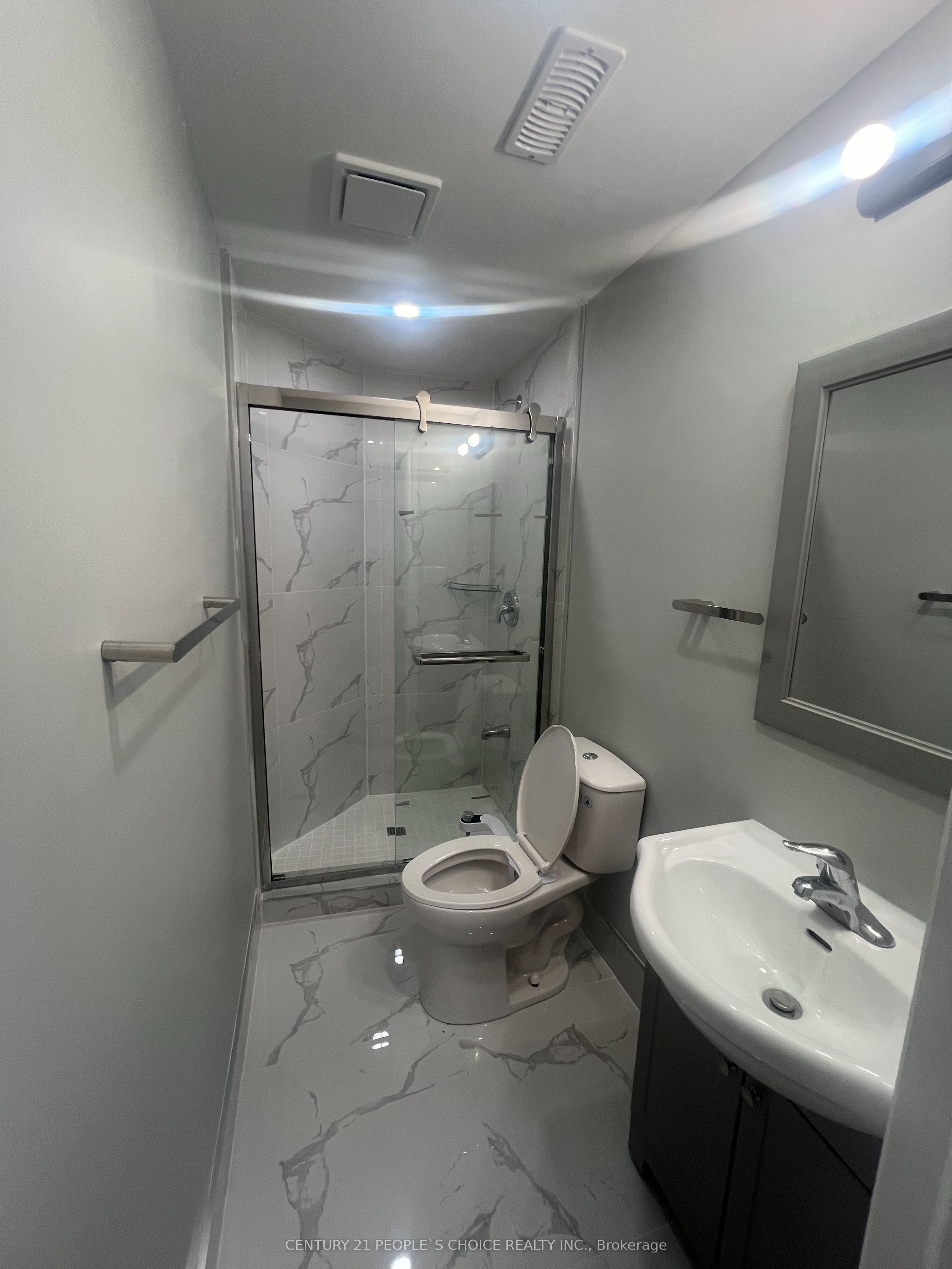 27 Callandar Road Lower Property Photo 9