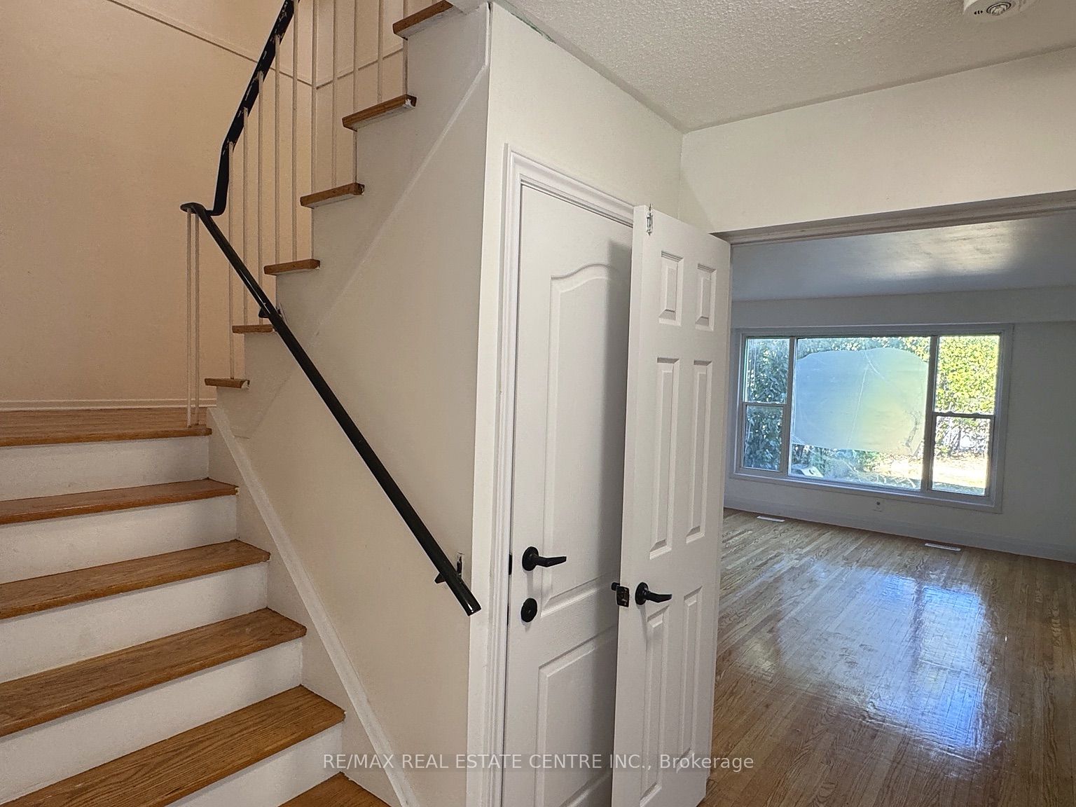 3722 Ellengale Drive Property Photo 13