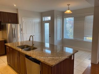 91 Antibes Drive Upper Property Photo 3