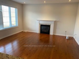 91 Antibes Drive Upper Property Photo 7
