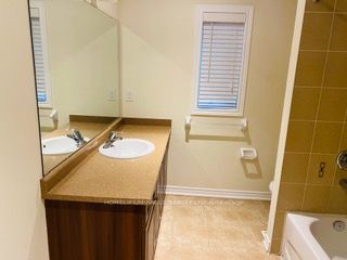 91 Antibes Drive Upper Property Photo 12