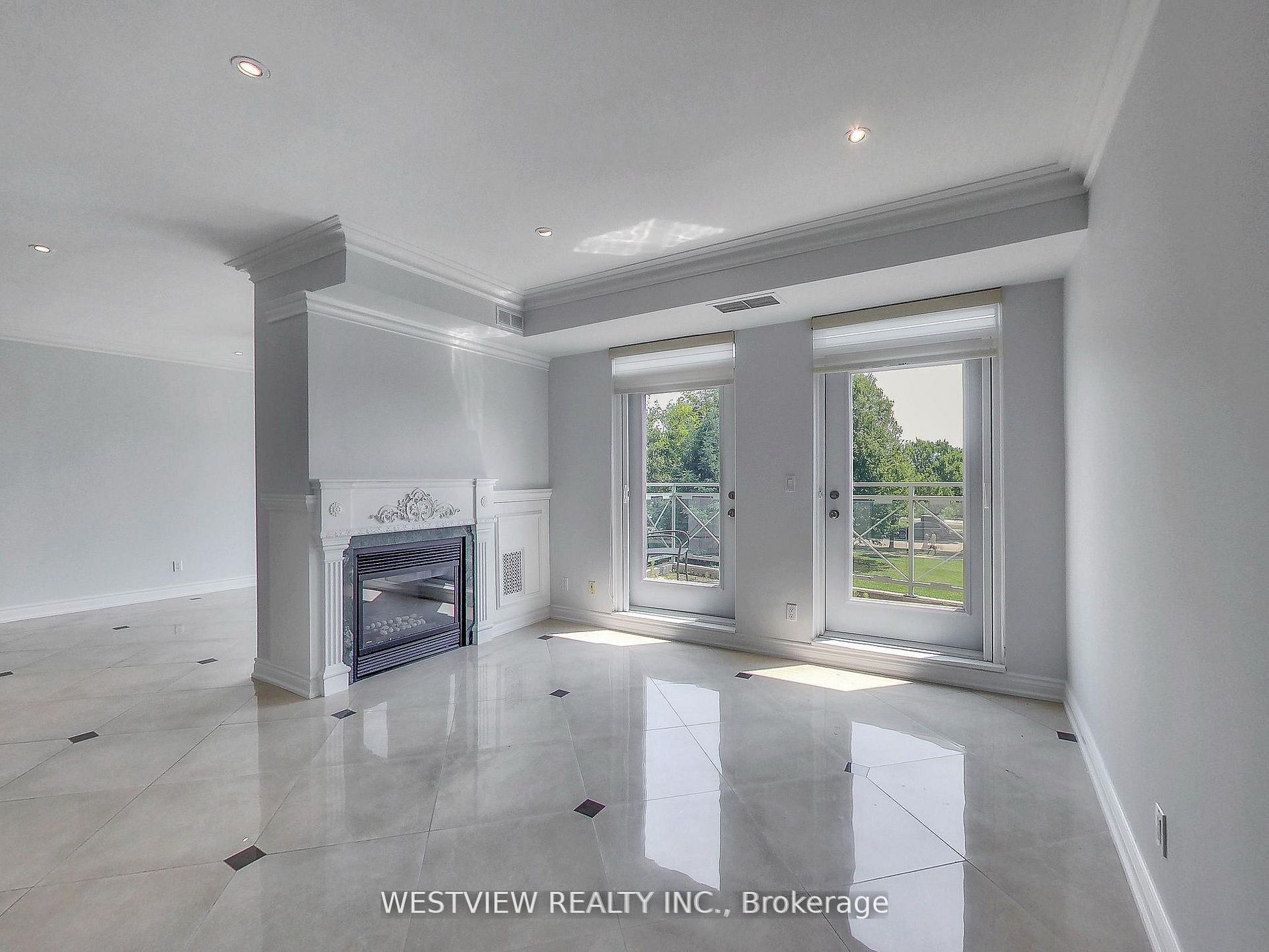 2111 Lake Shore Boulevard 116 Property Photo 13