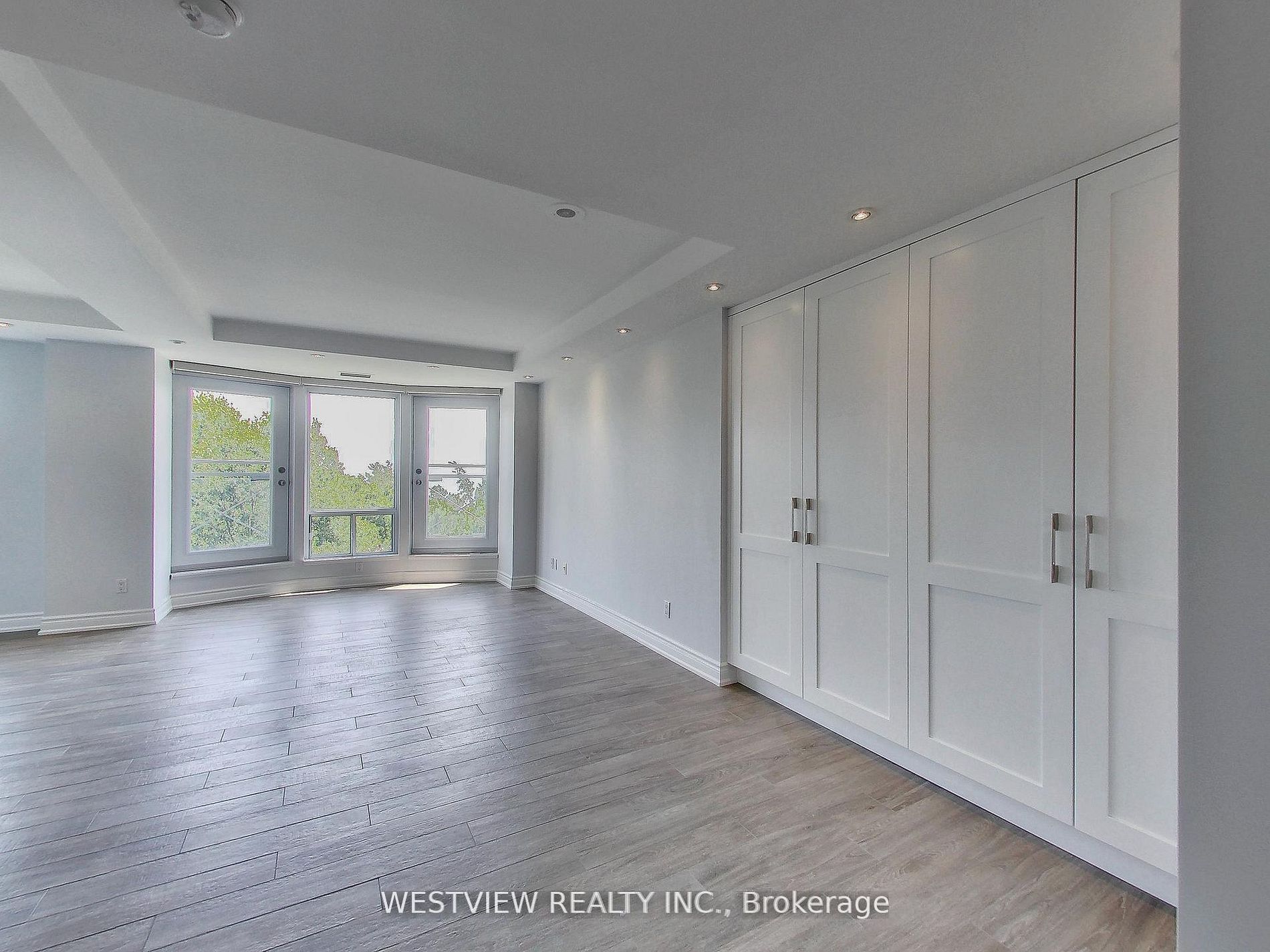 2111 Lake Shore Boulevard 116 Property Photo 27