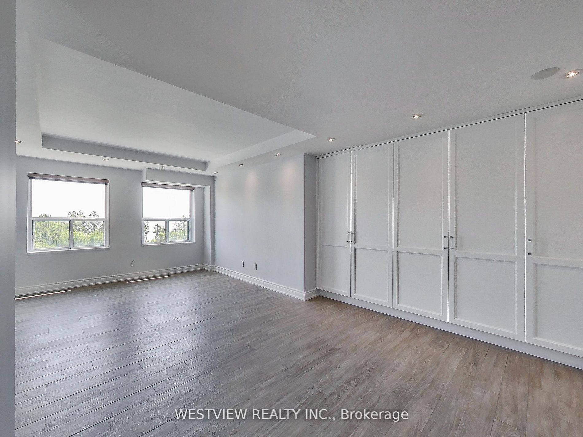 2111 Lake Shore Boulevard 116 Property Photo 35