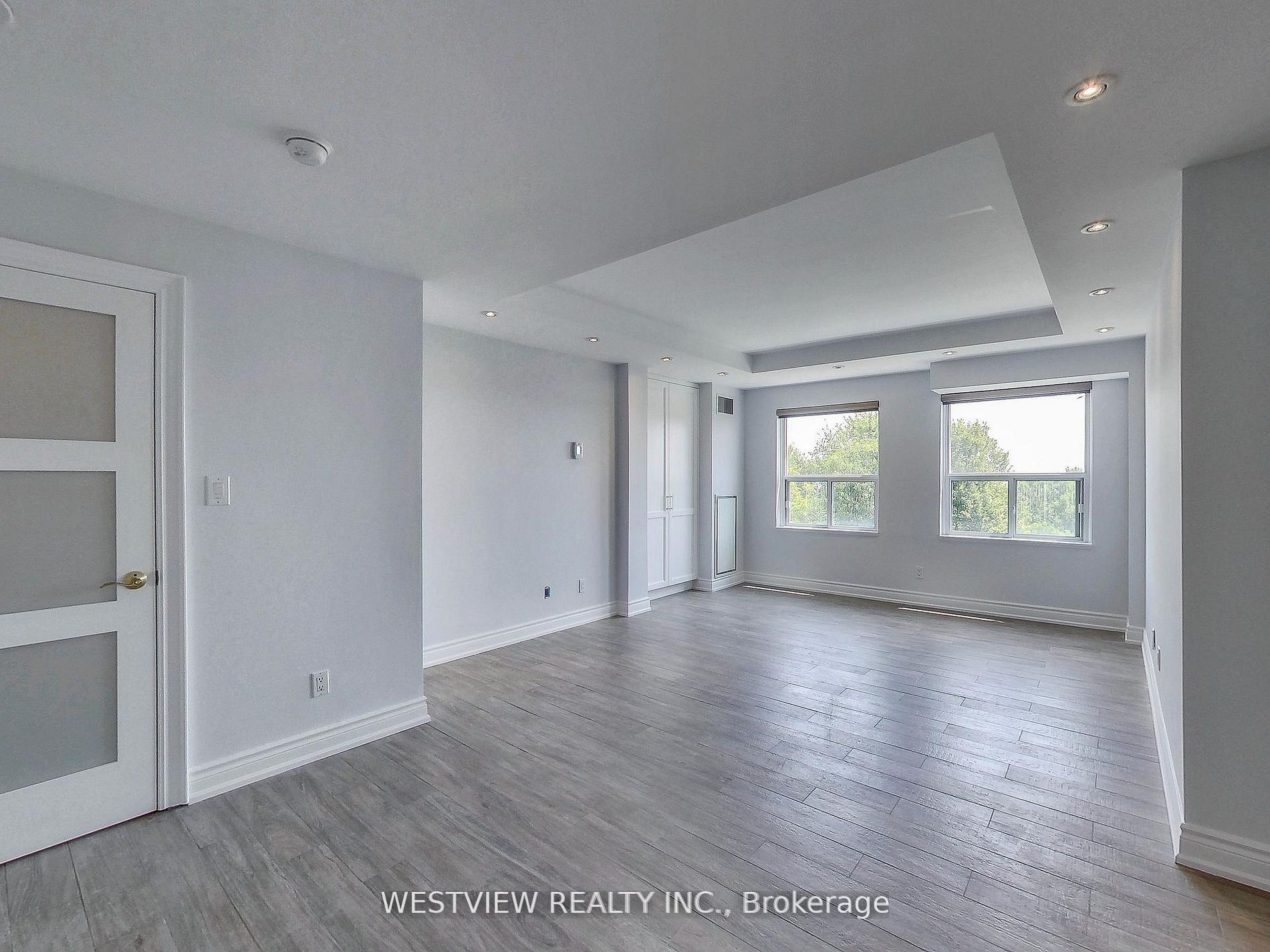 2111 Lake Shore Boulevard 116 Property Photo 36