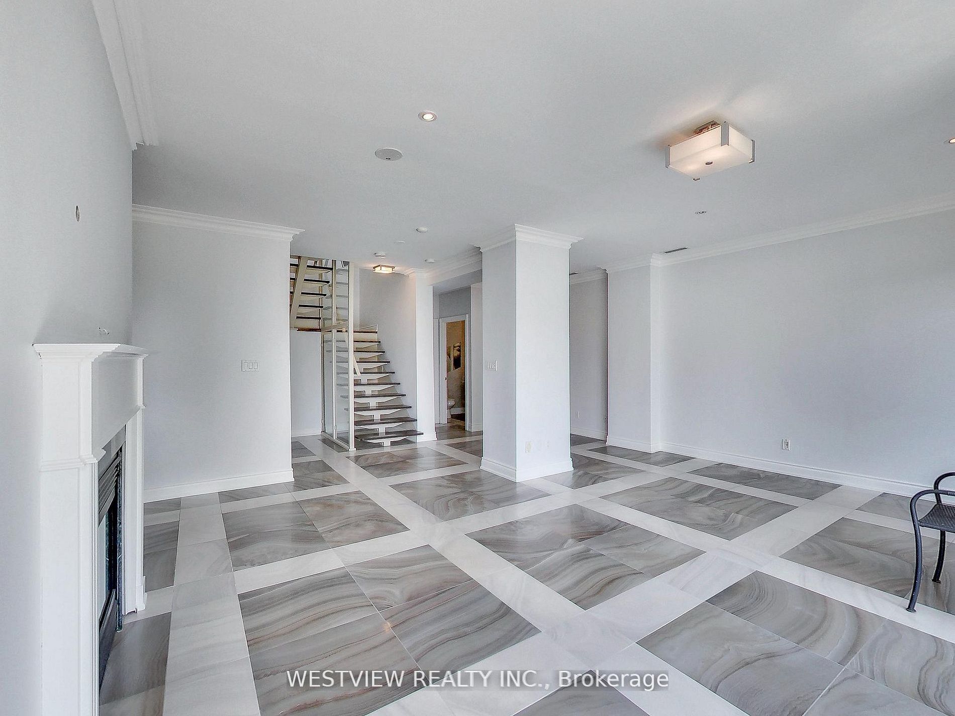 2111 Lake Shore Boulevard 116 Property Photo 42